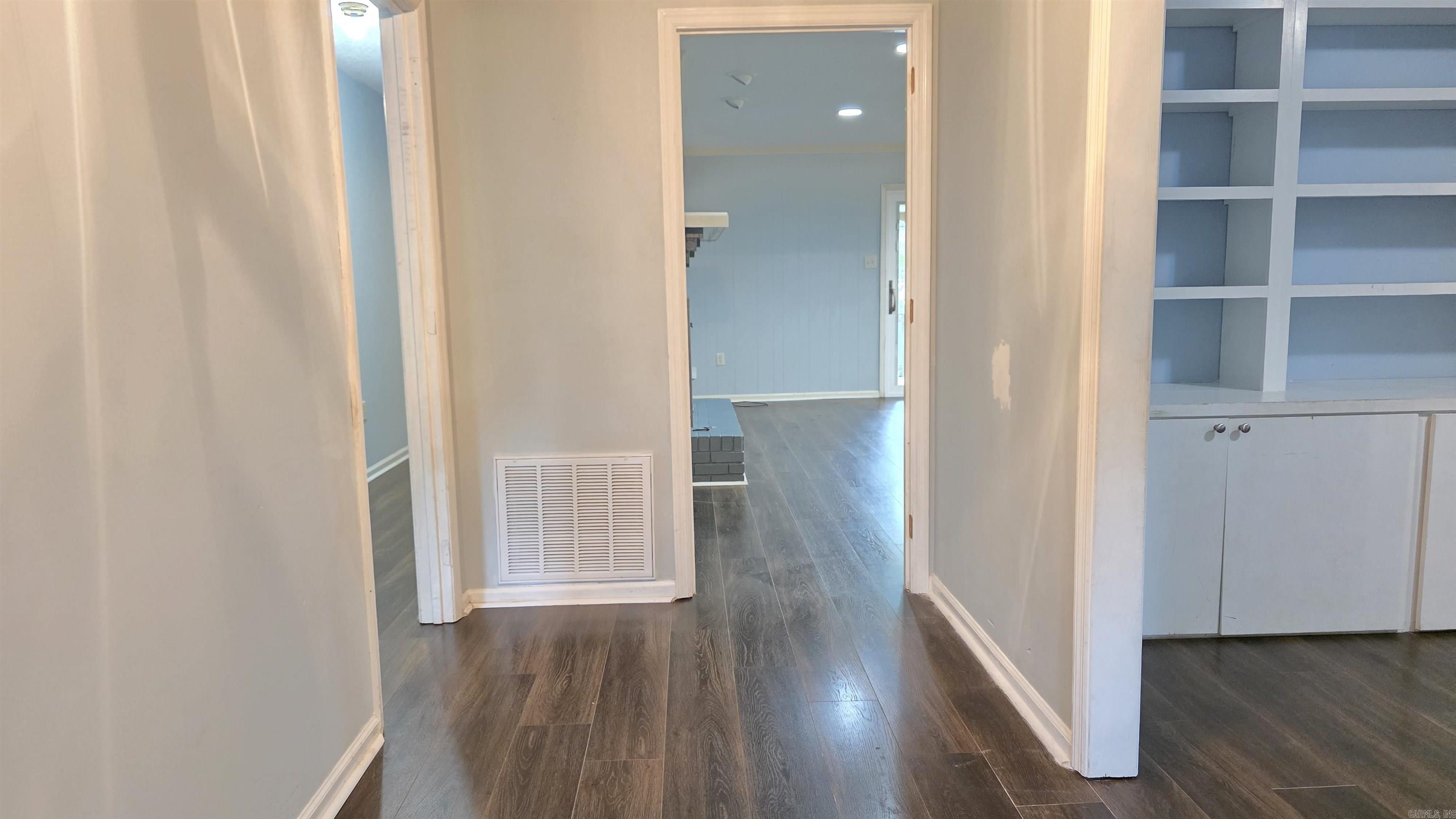 INDIAN HILLS - Residential