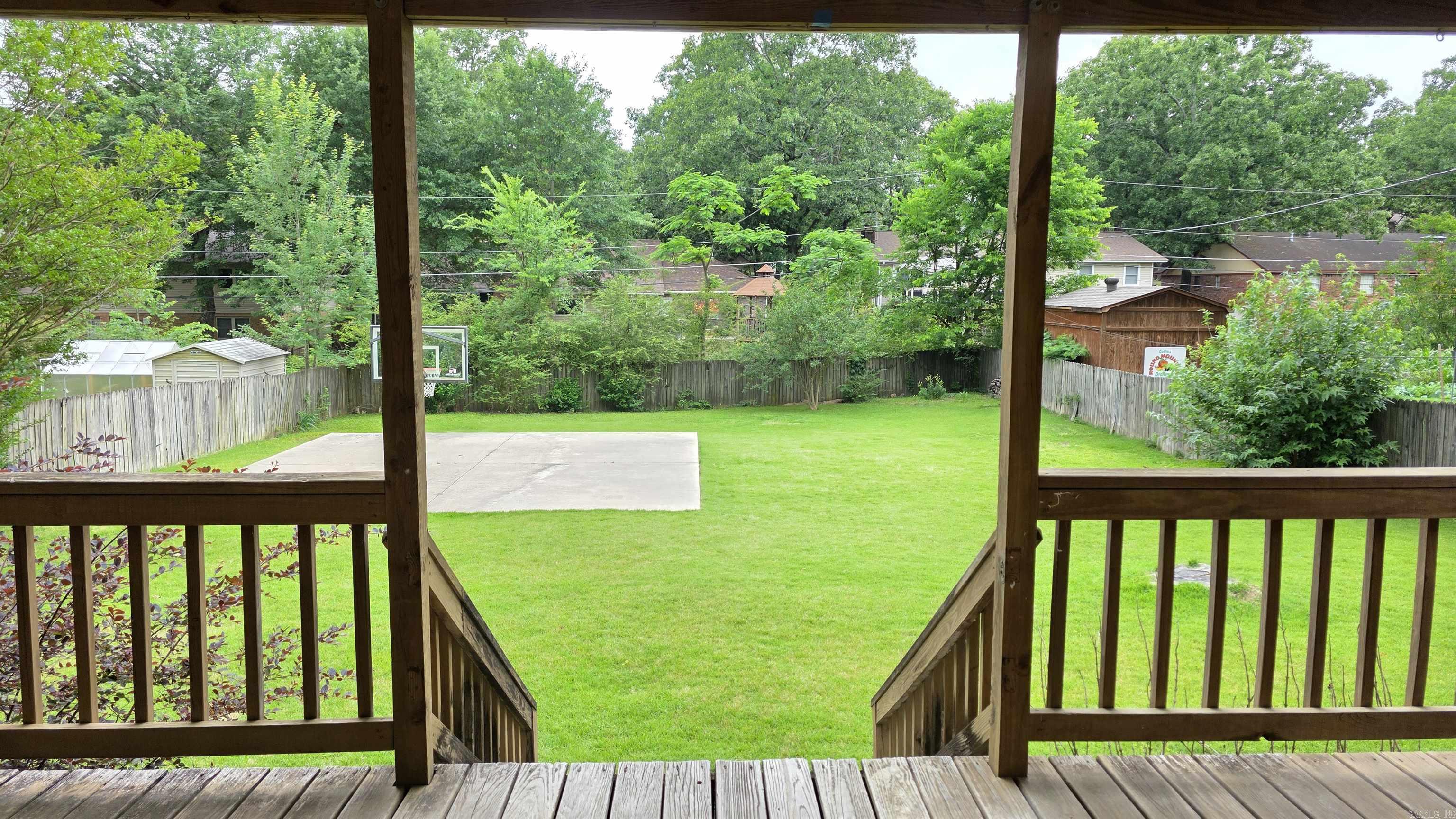 INDIAN HILLS - Residential