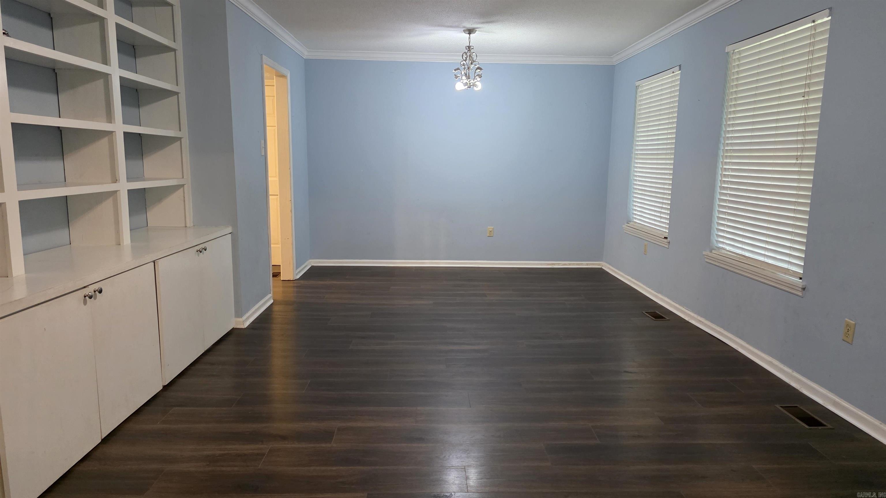 INDIAN HILLS - Residential