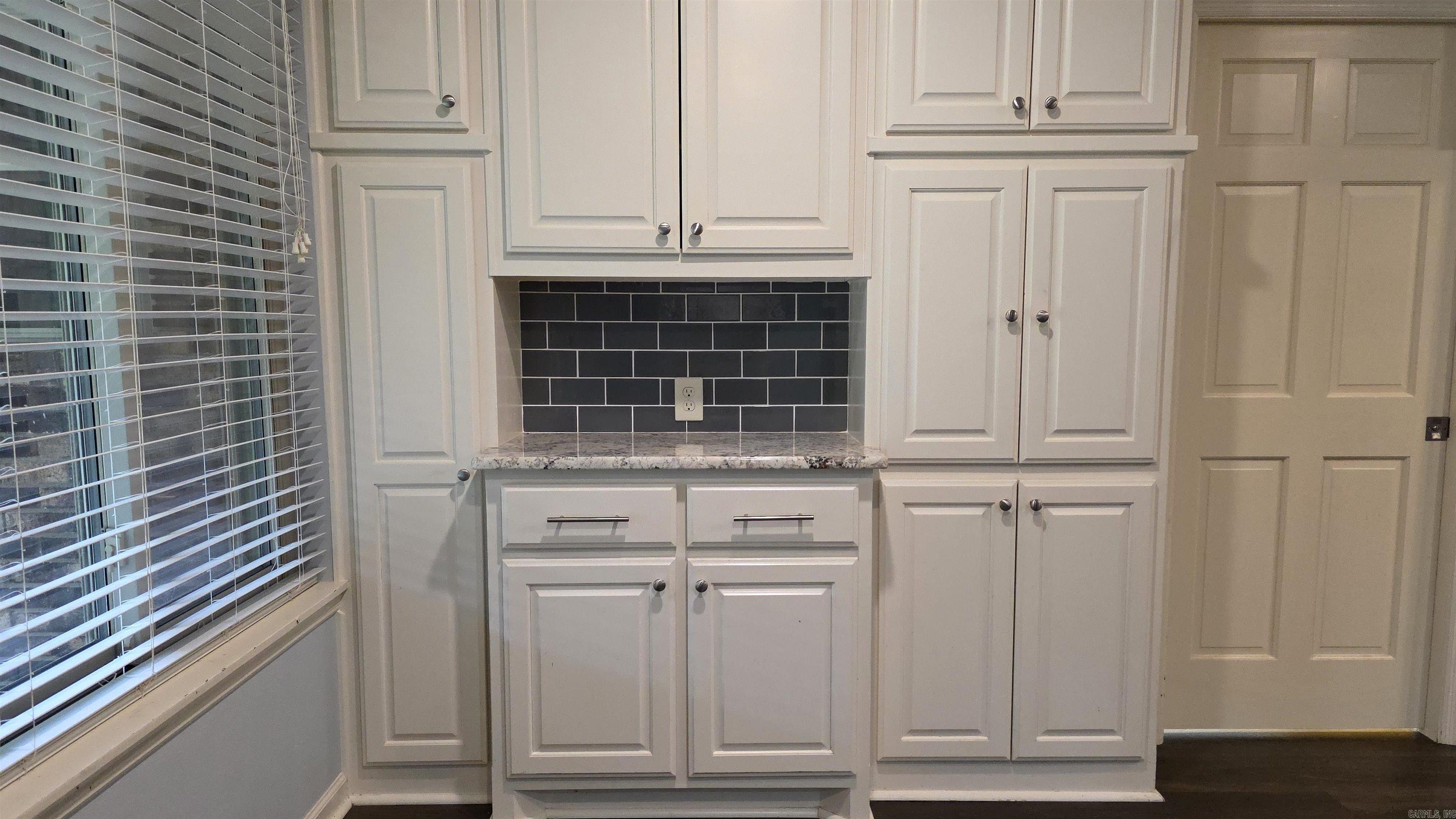 INDIAN HILLS - Residential