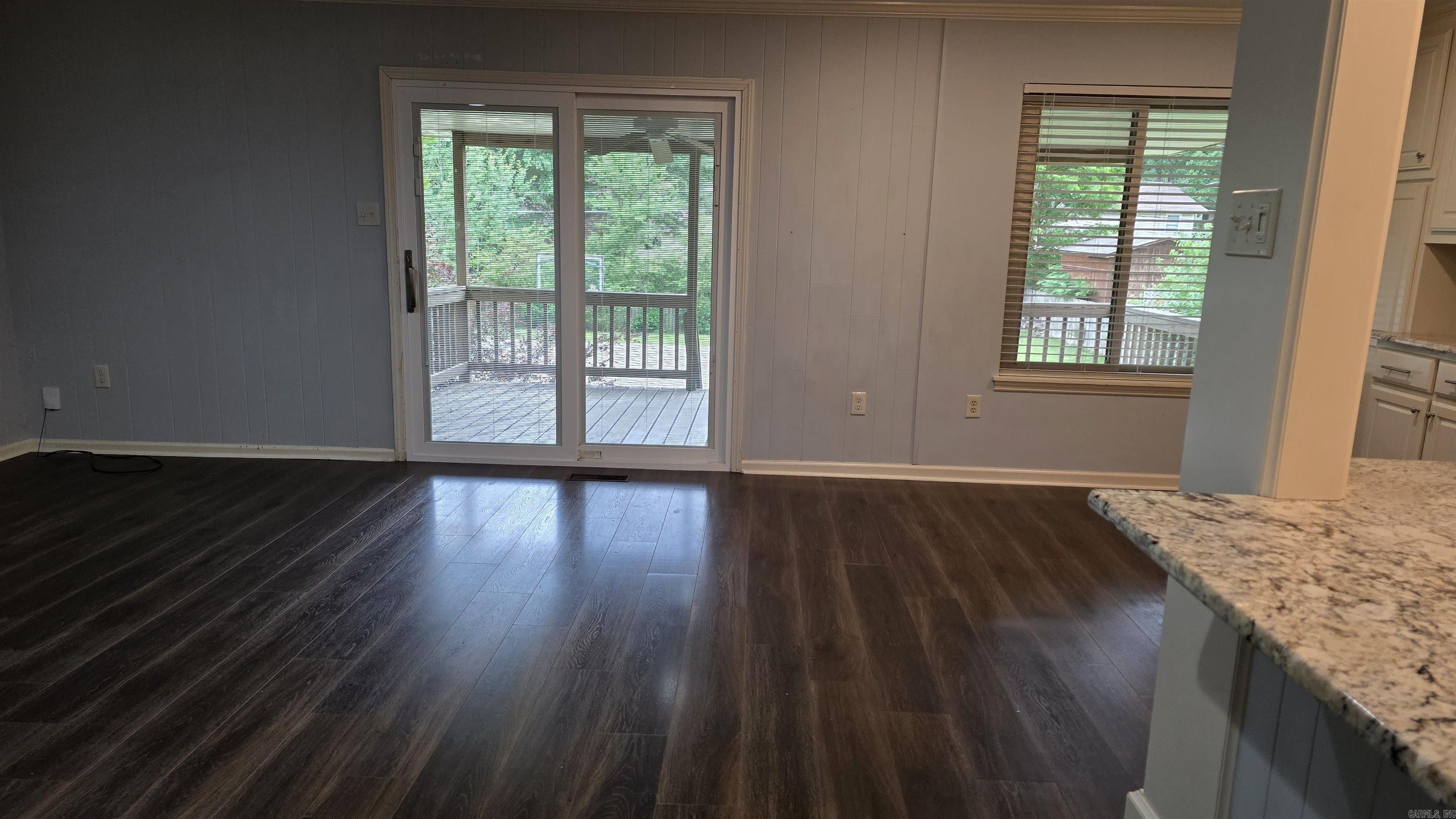 INDIAN HILLS - Residential