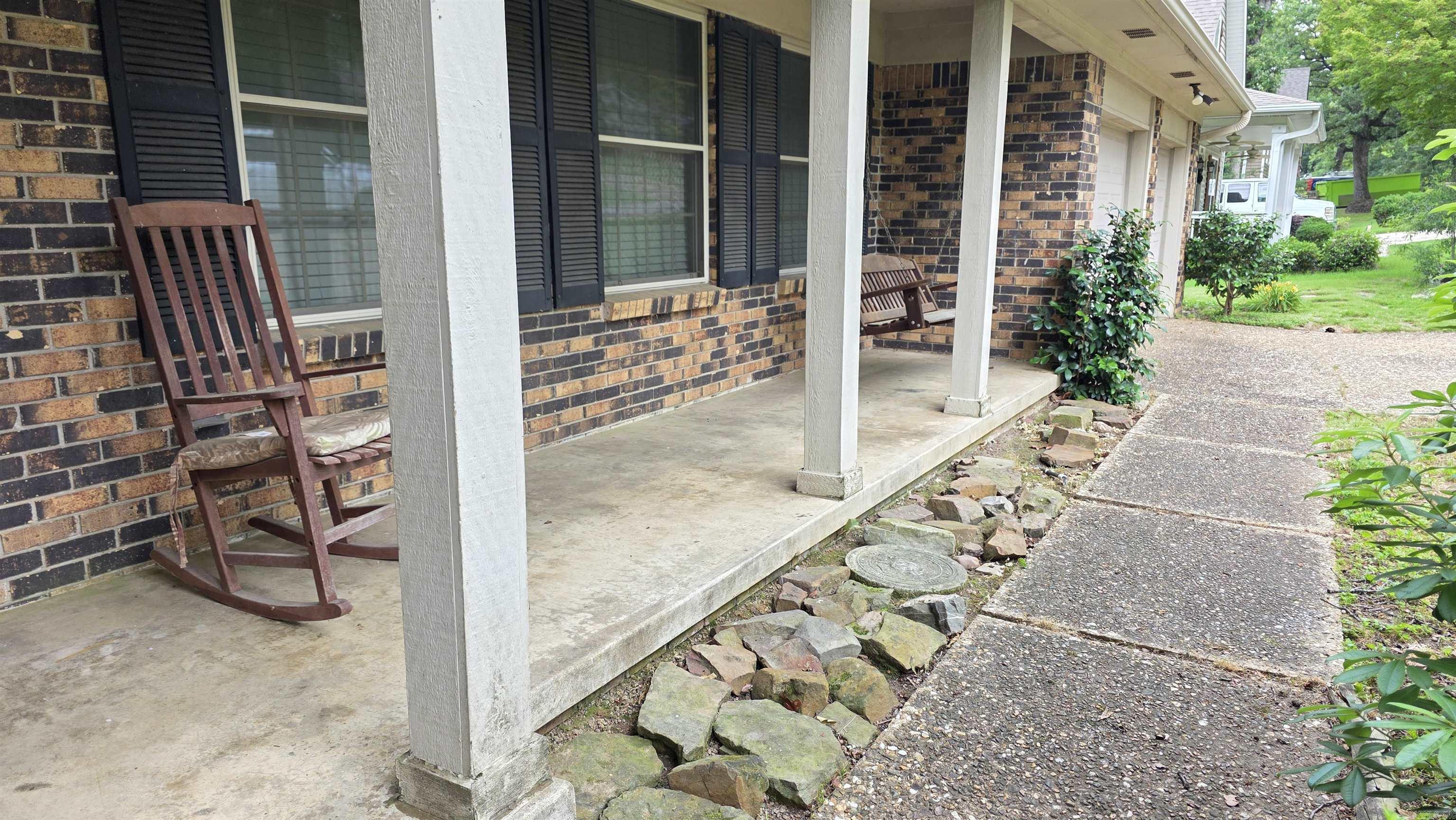 INDIAN HILLS - Residential