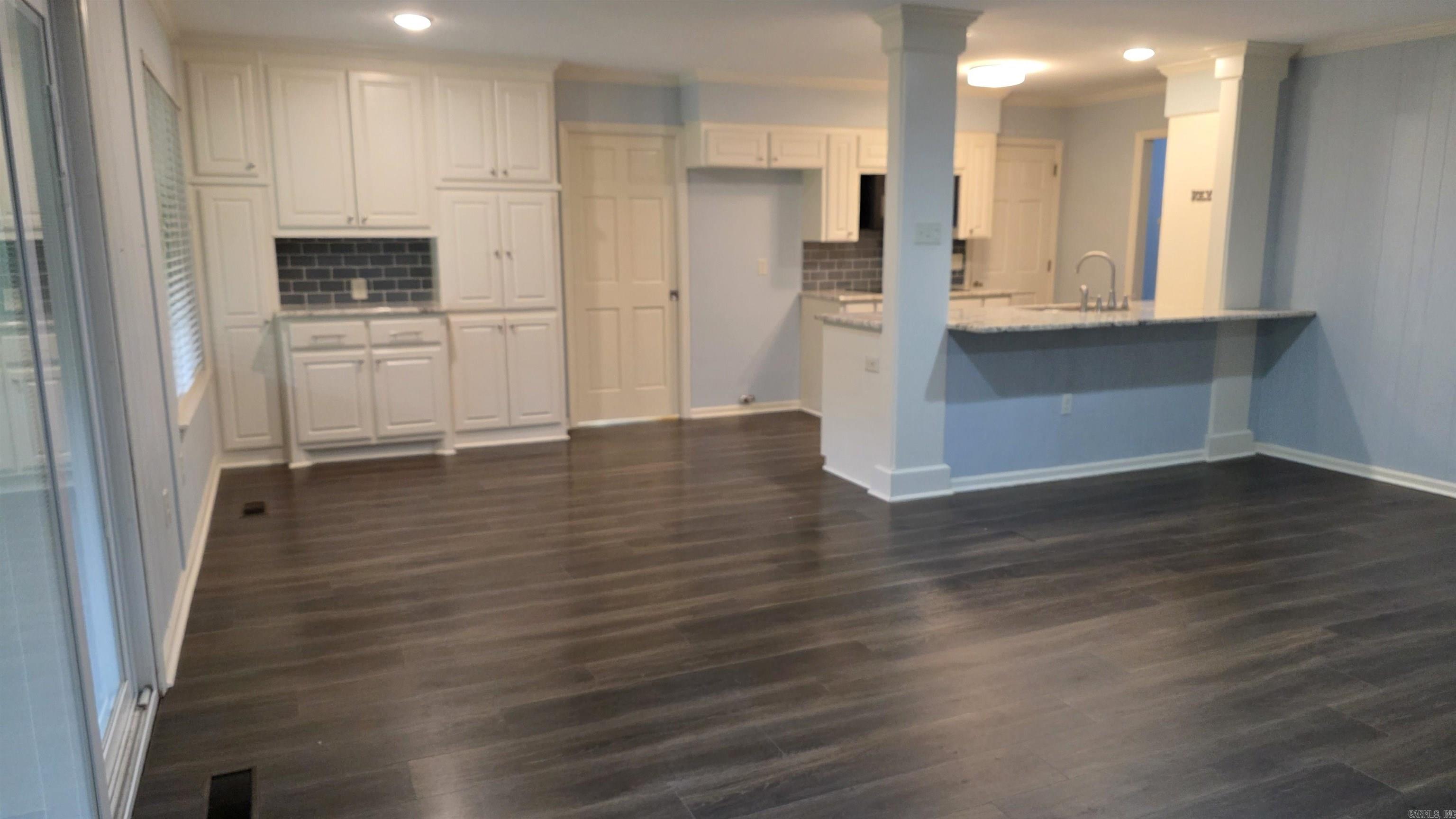 INDIAN HILLS - Residential