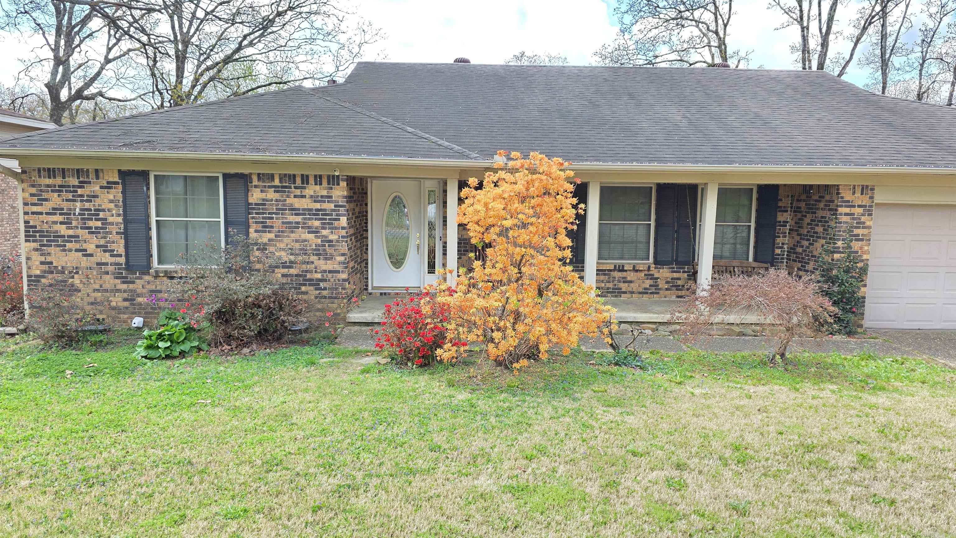 INDIAN HILLS - Residential