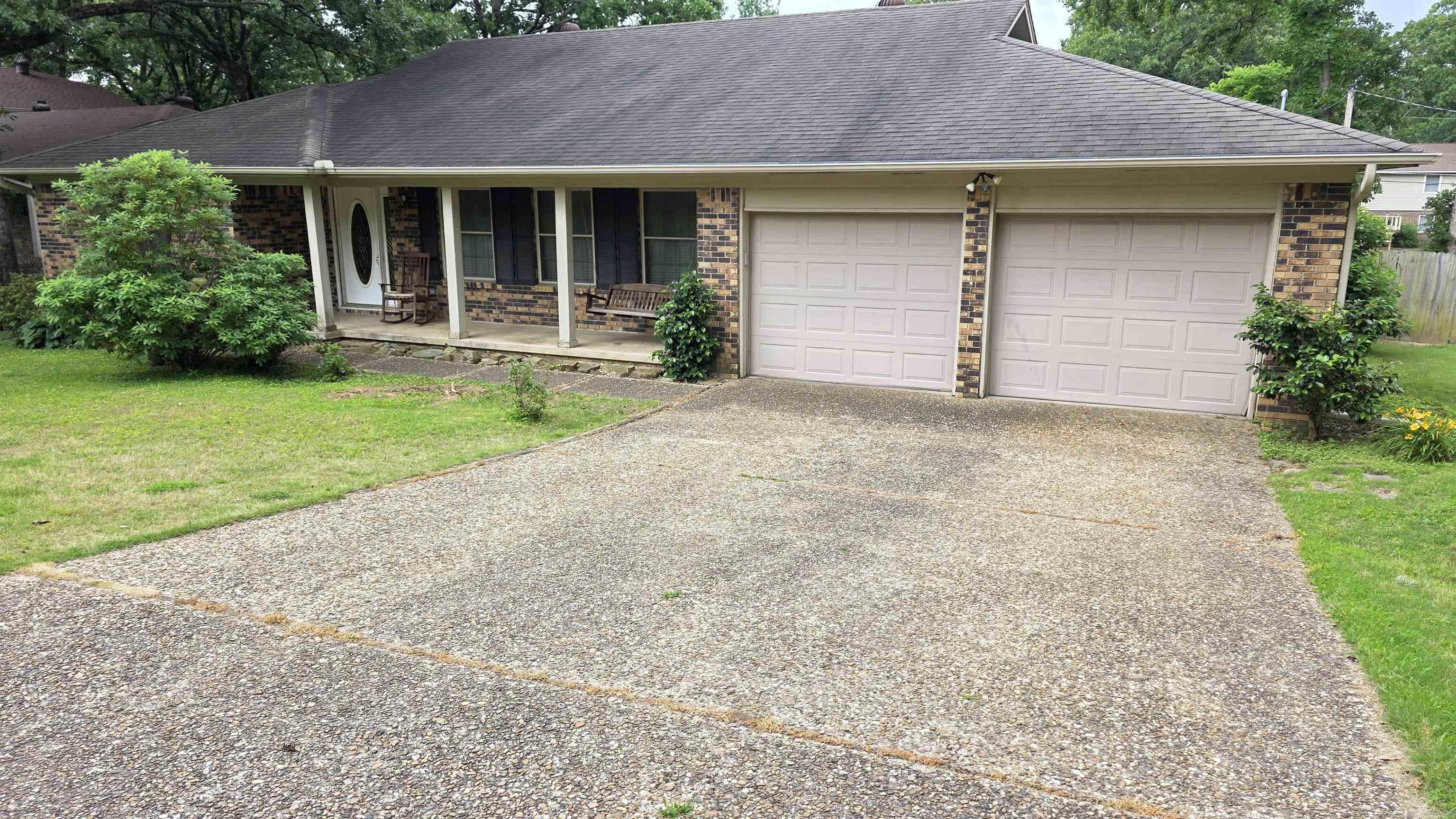 INDIAN HILLS - Residential