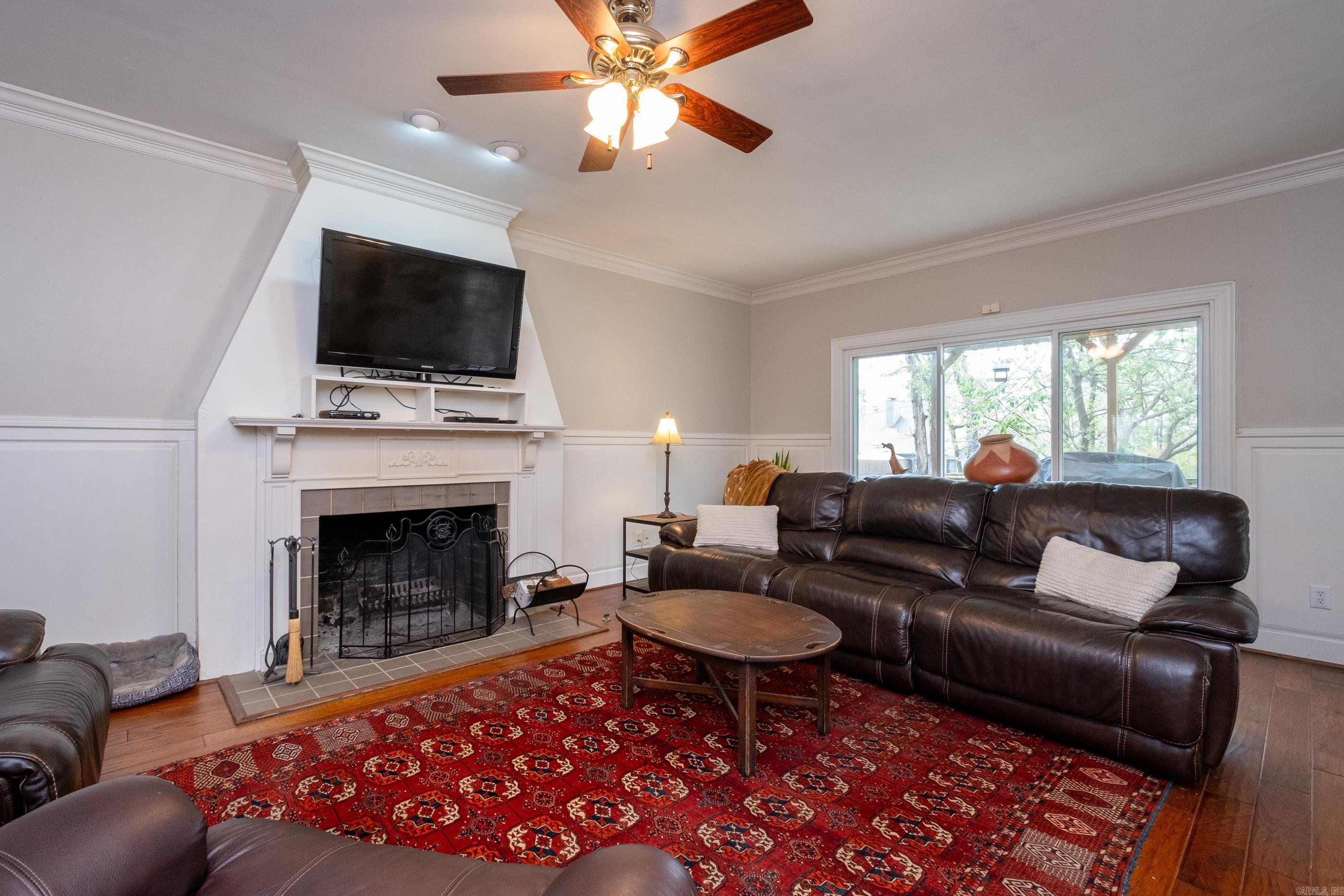 LONGLEA MANOR ADDN - Residential