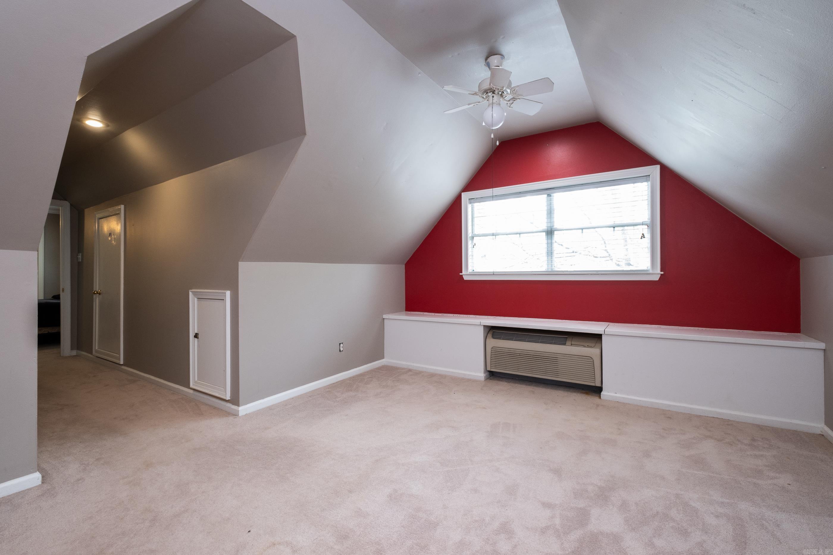 LONGLEA MANOR ADDN - Residential