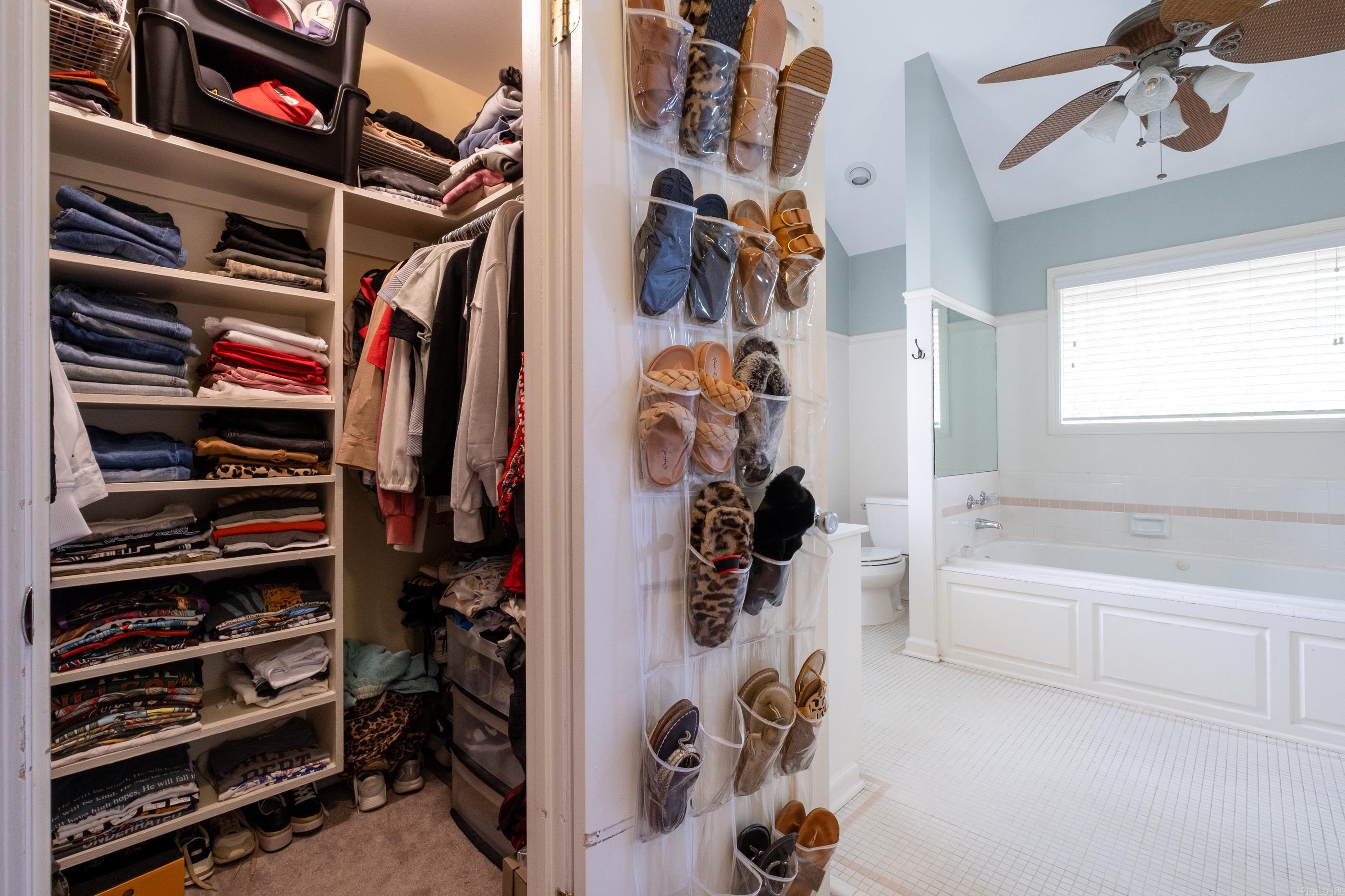 LONGLEA MANOR ADDN - Residential