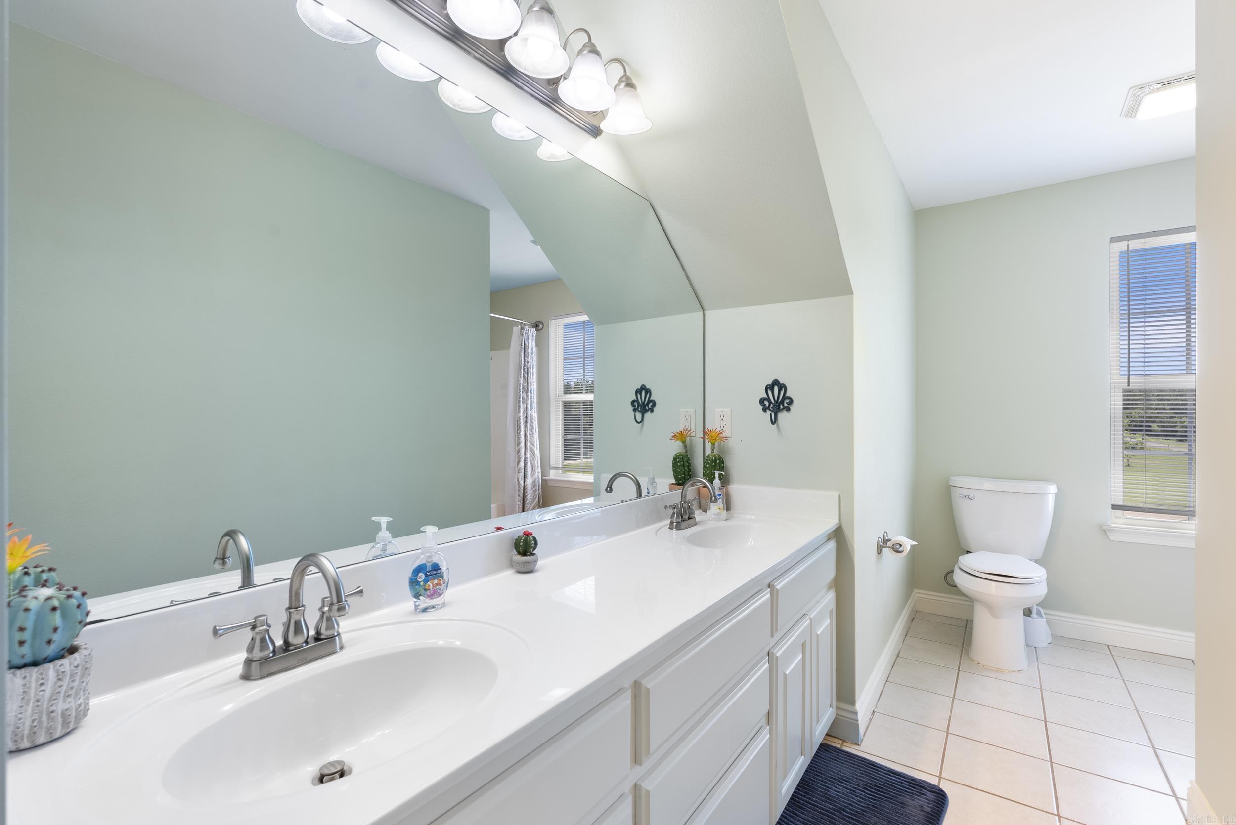 HILL CREEK ESTATES - Residential