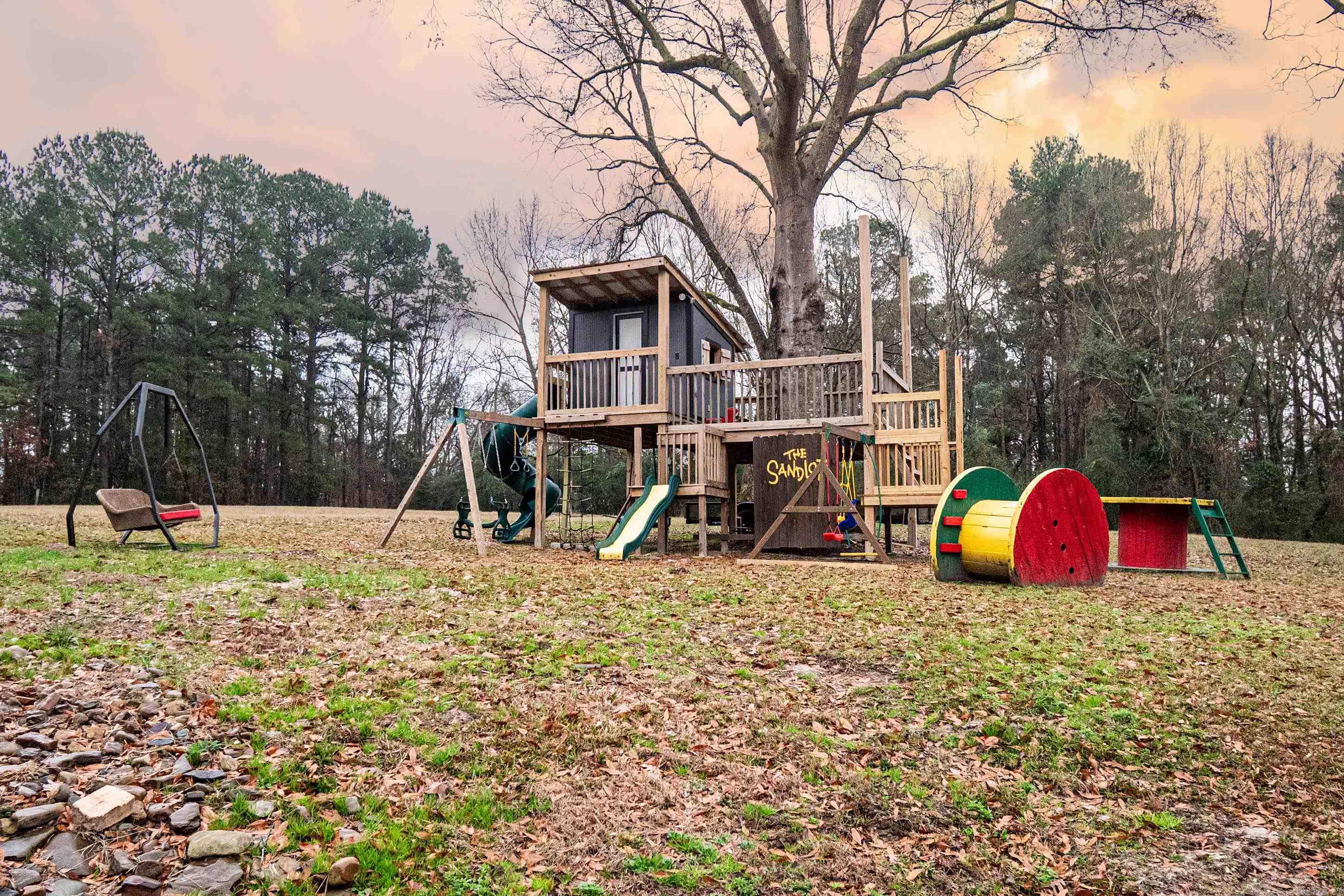 Metes & Bounds - Residential