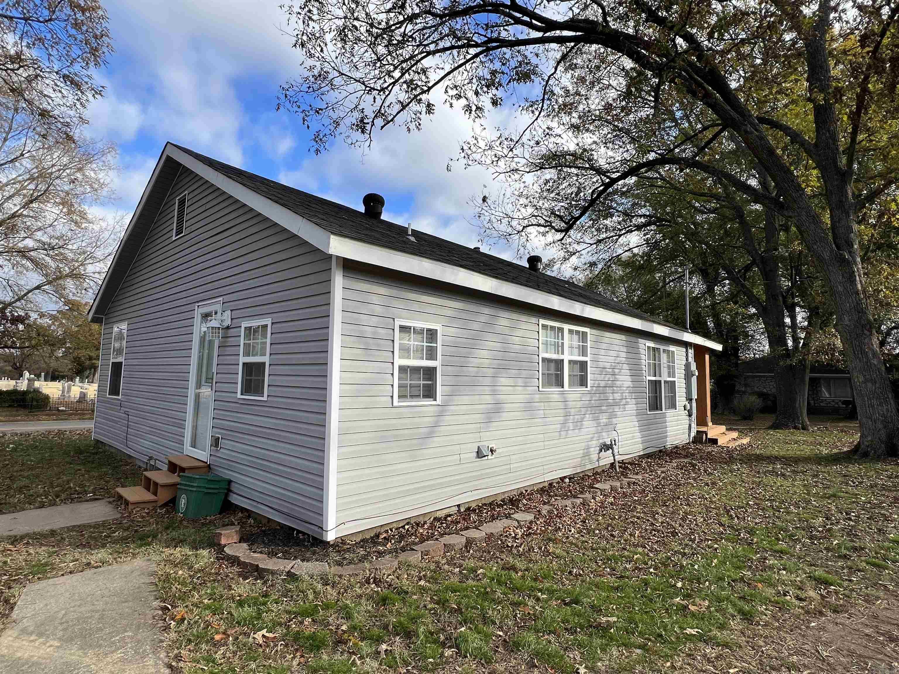 MOYES'S S/D W & Q ADD - Residential