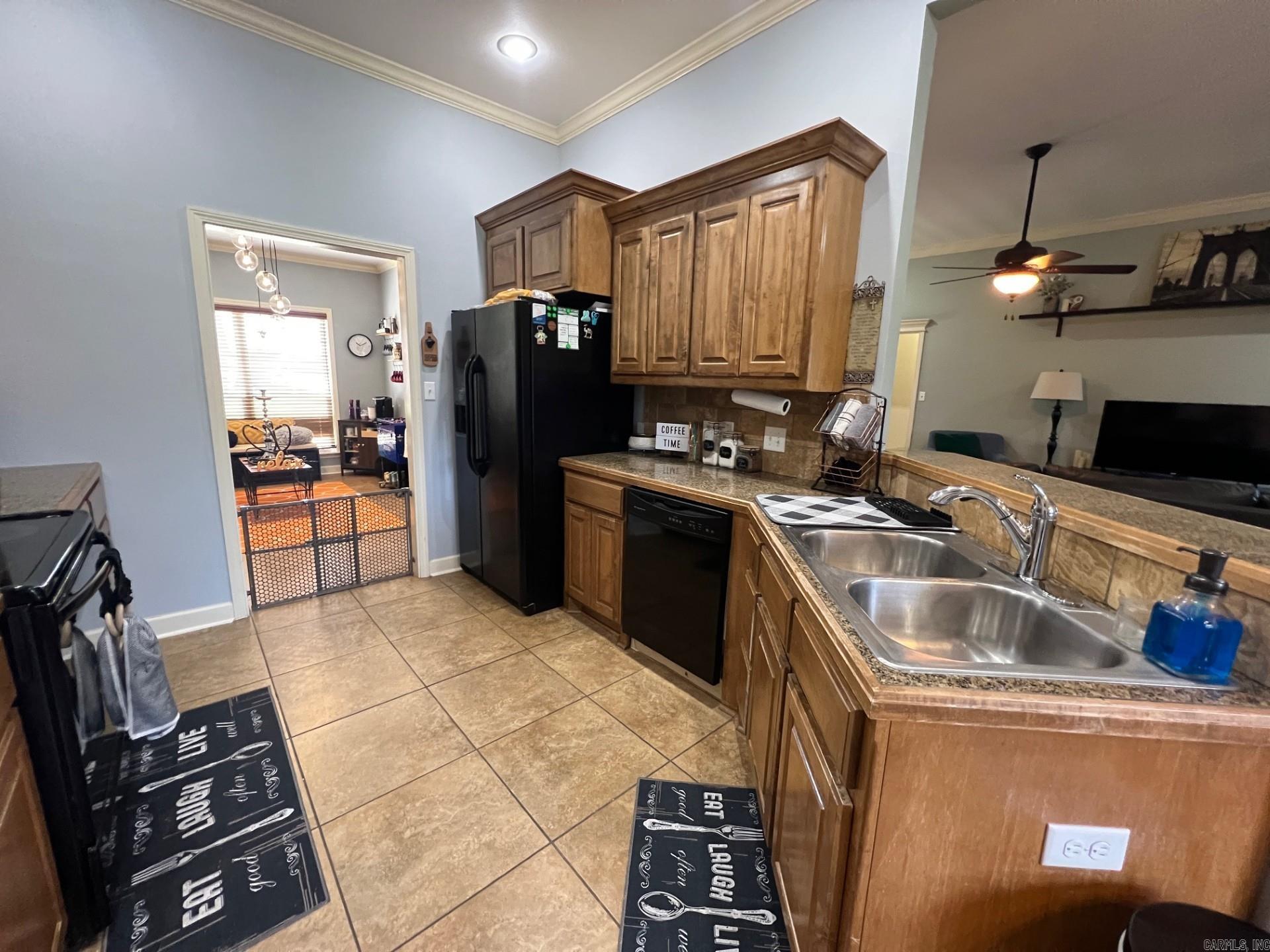 STONE LINKS ADDN - Residential