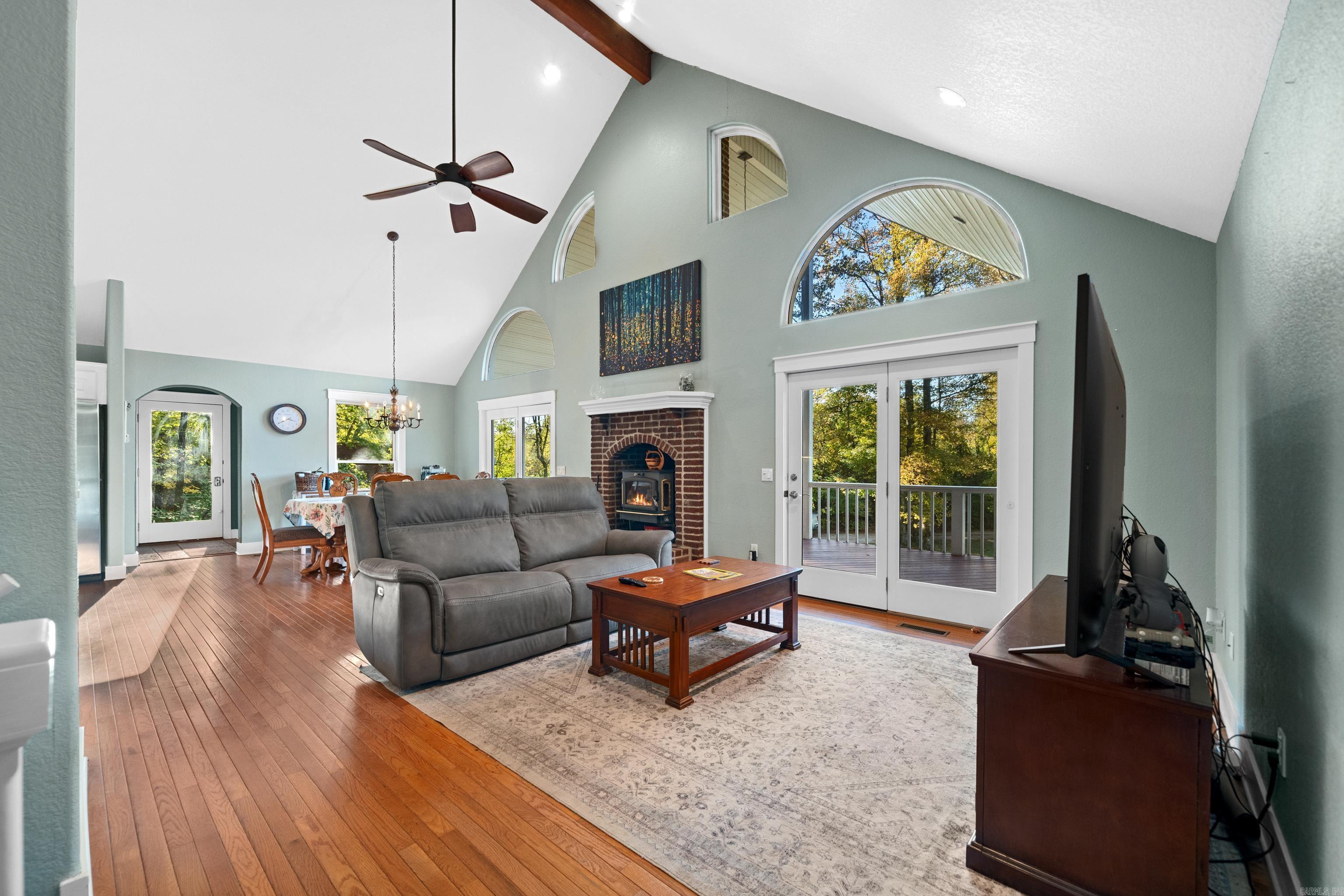 NATURAL SPRINGS - Residential