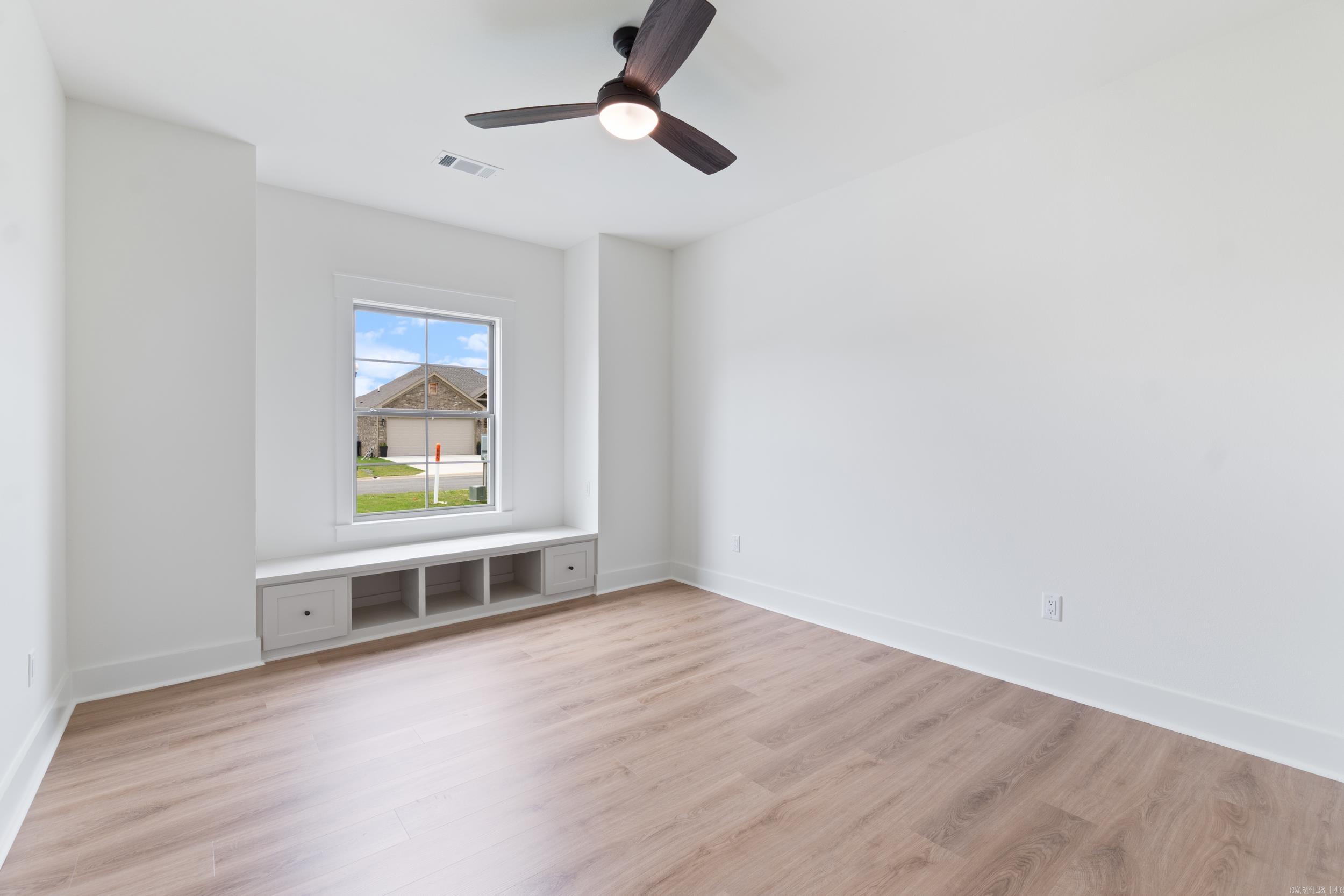 EAST MEADOW - Residential