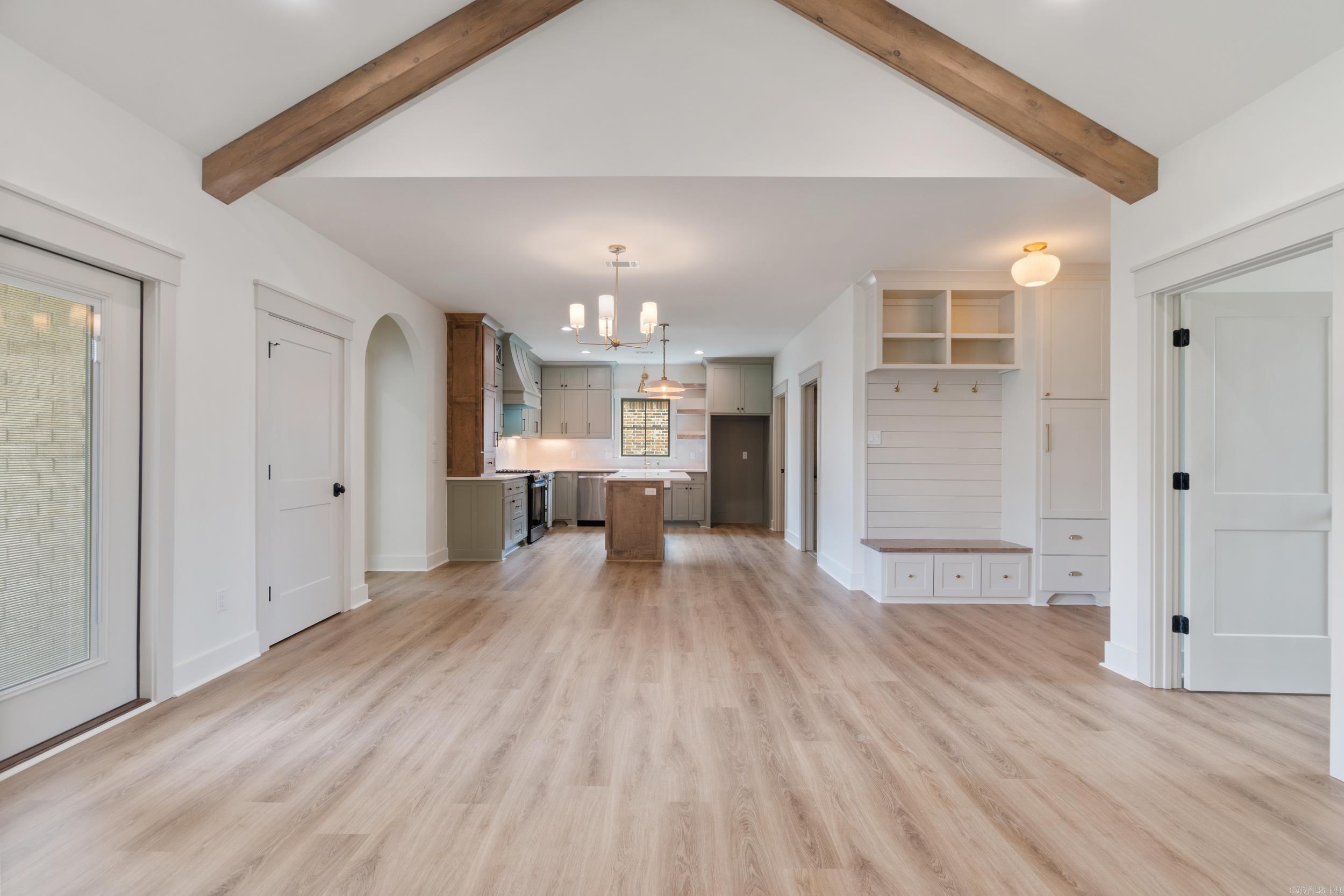 EAST MEADOW - Residential