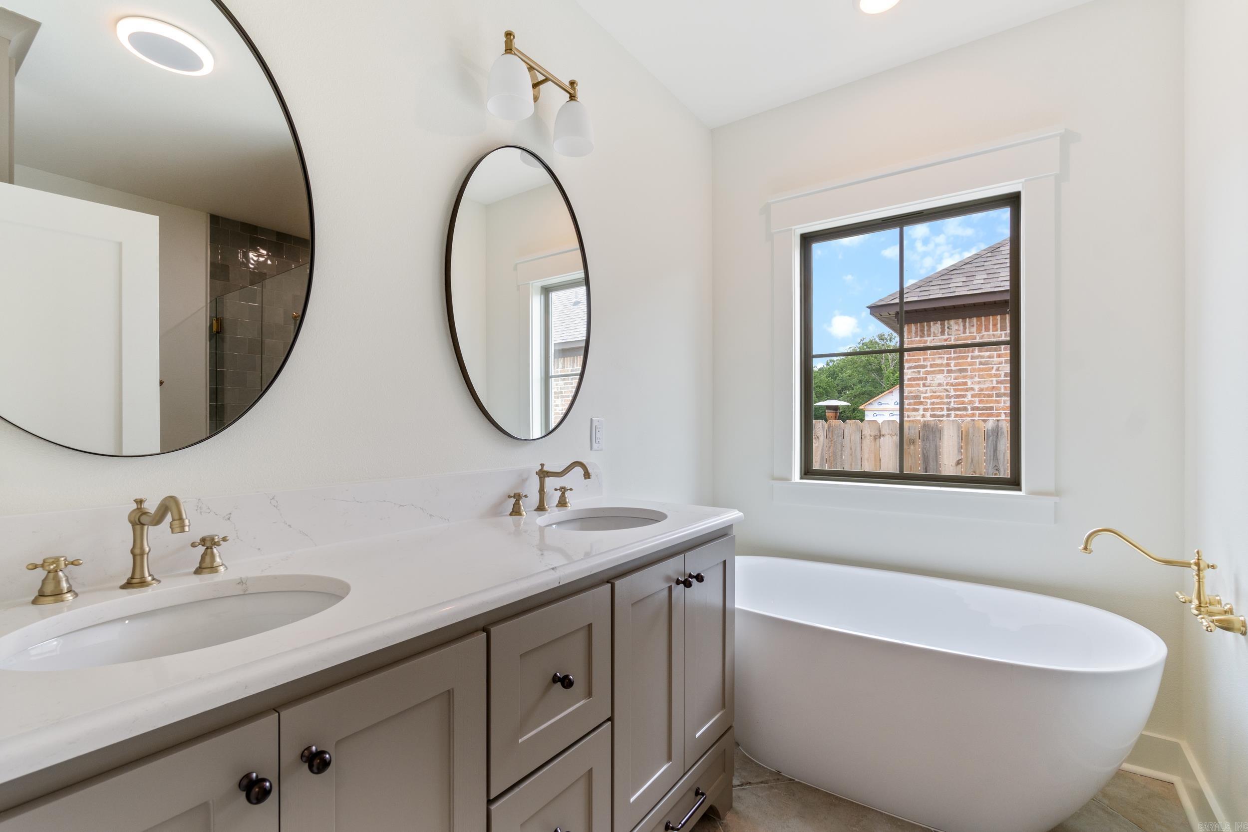 EAST MEADOW - Residential