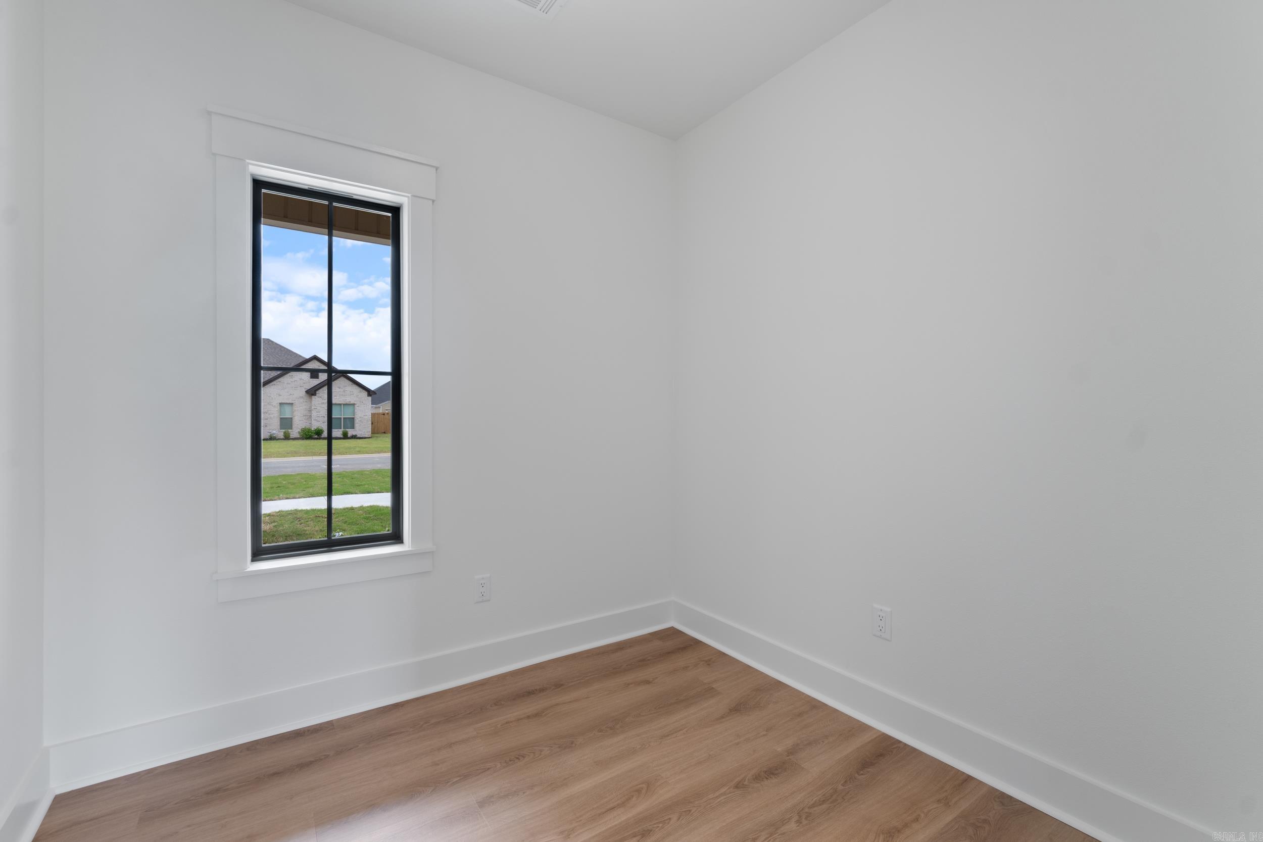 EAST MEADOW - Residential