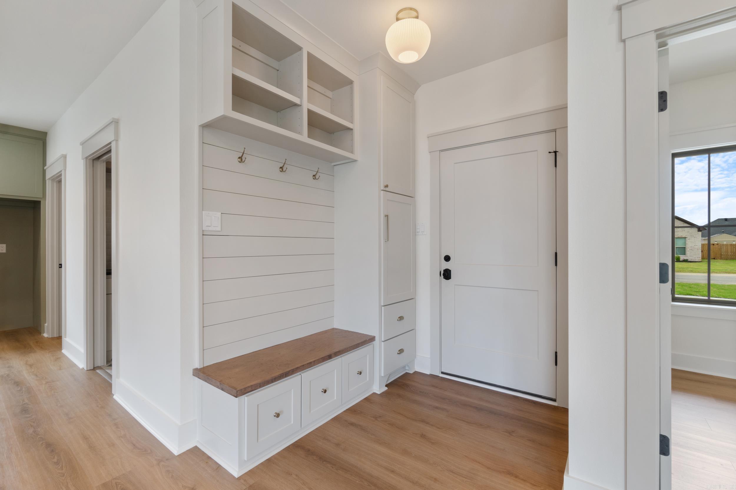 EAST MEADOW - Residential