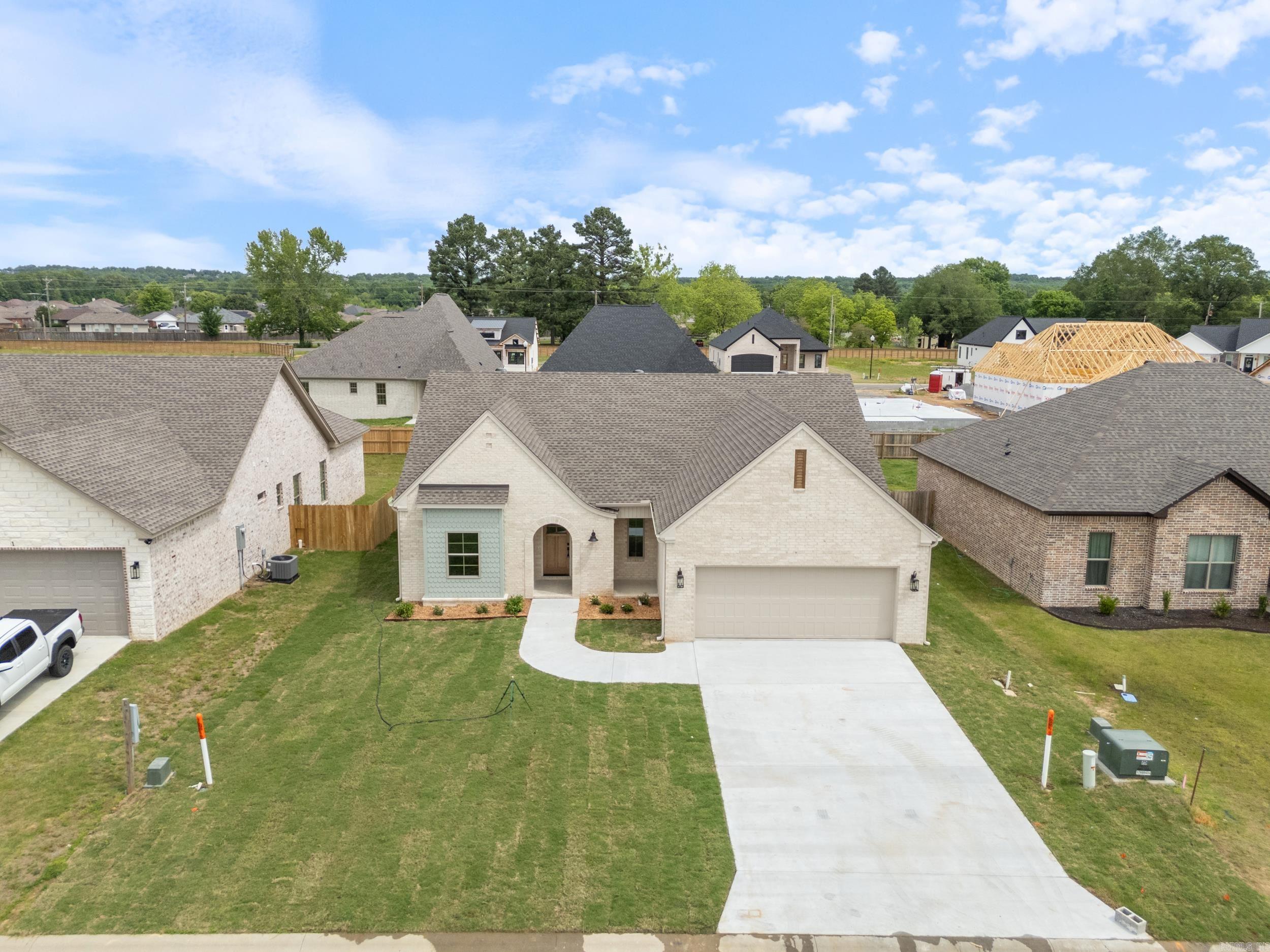 EAST MEADOW - Residential