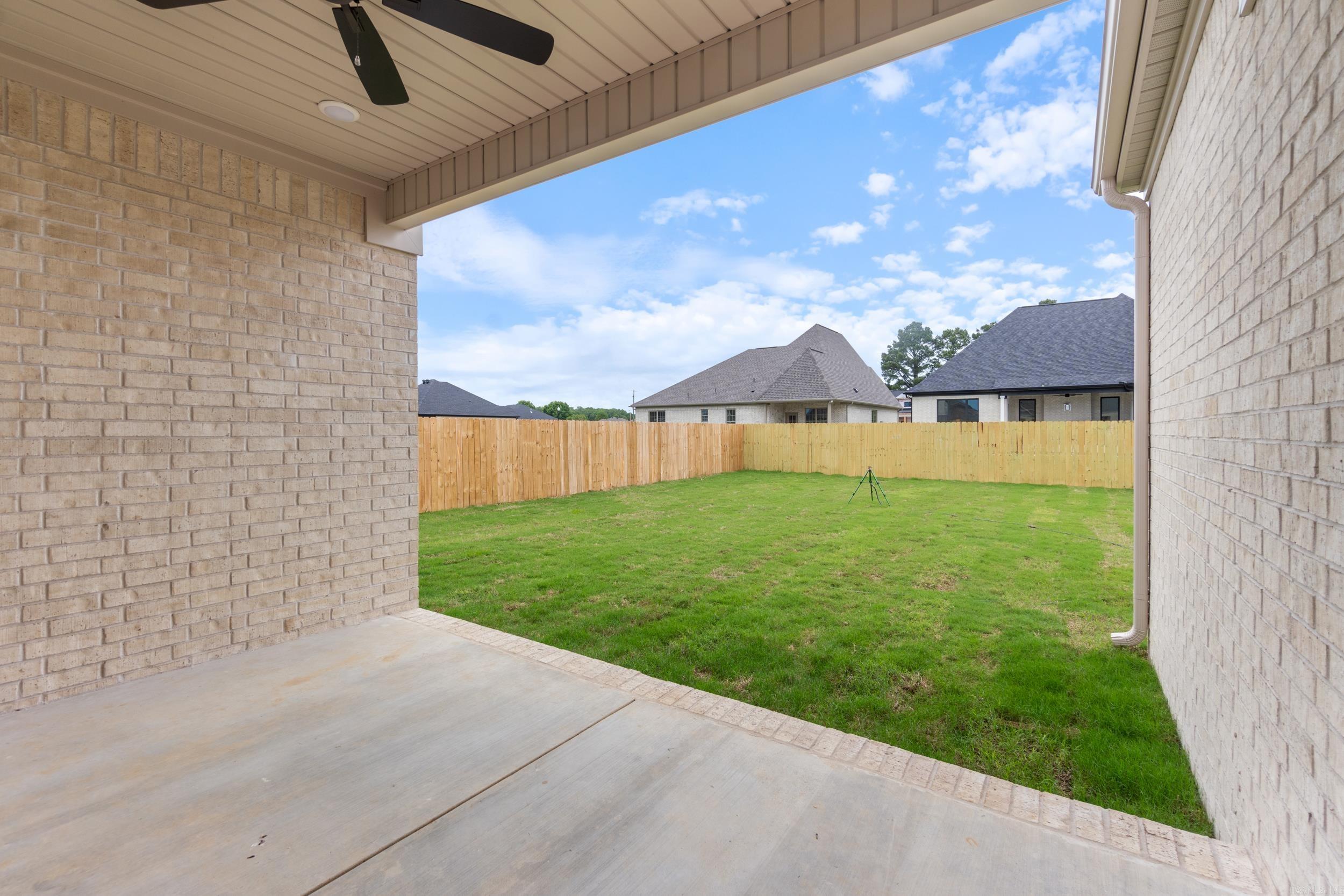 EAST MEADOW - Residential