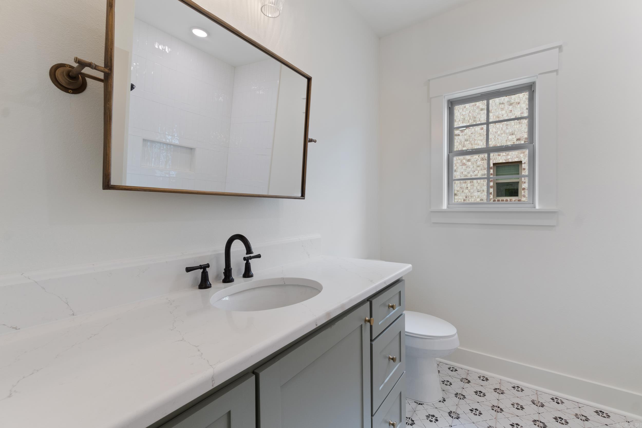 EAST MEADOW - Residential