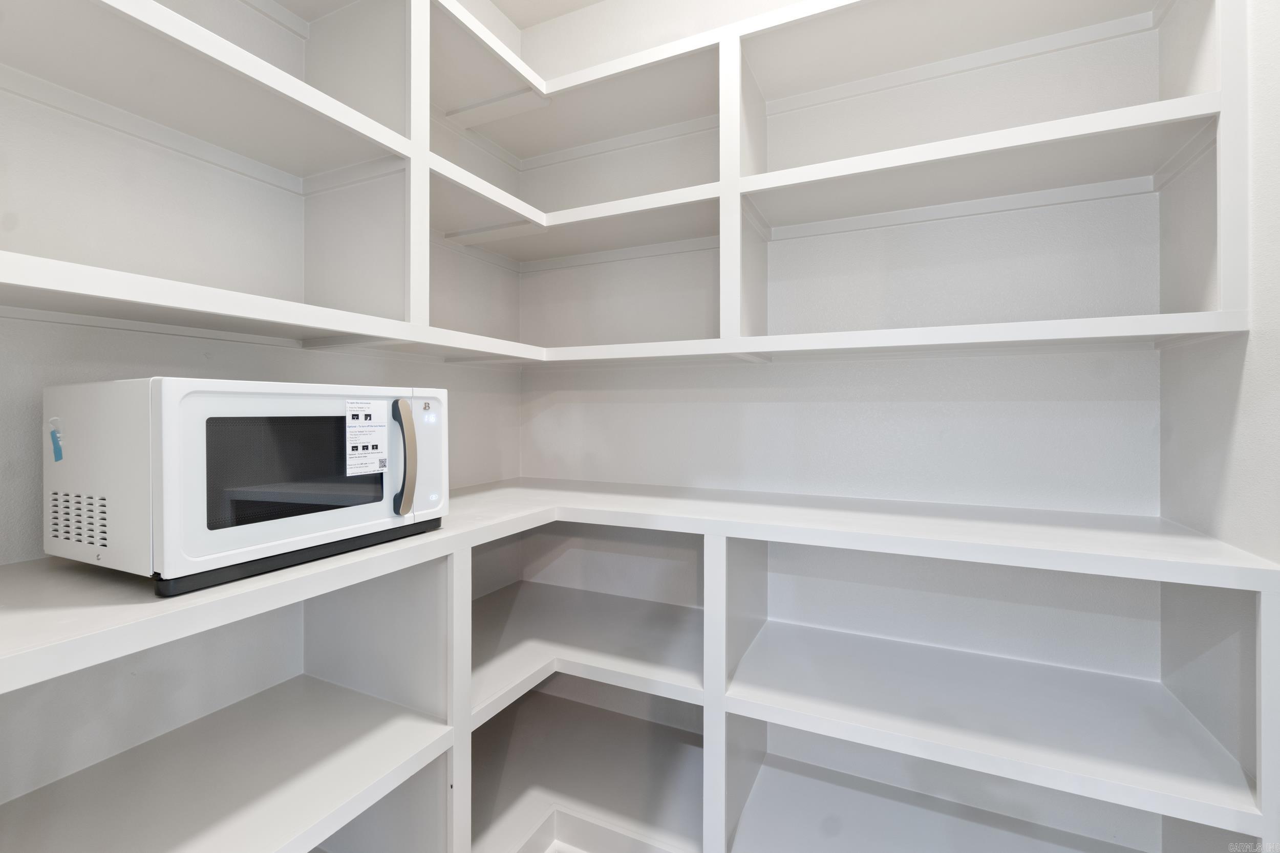 EAST MEADOW - Residential