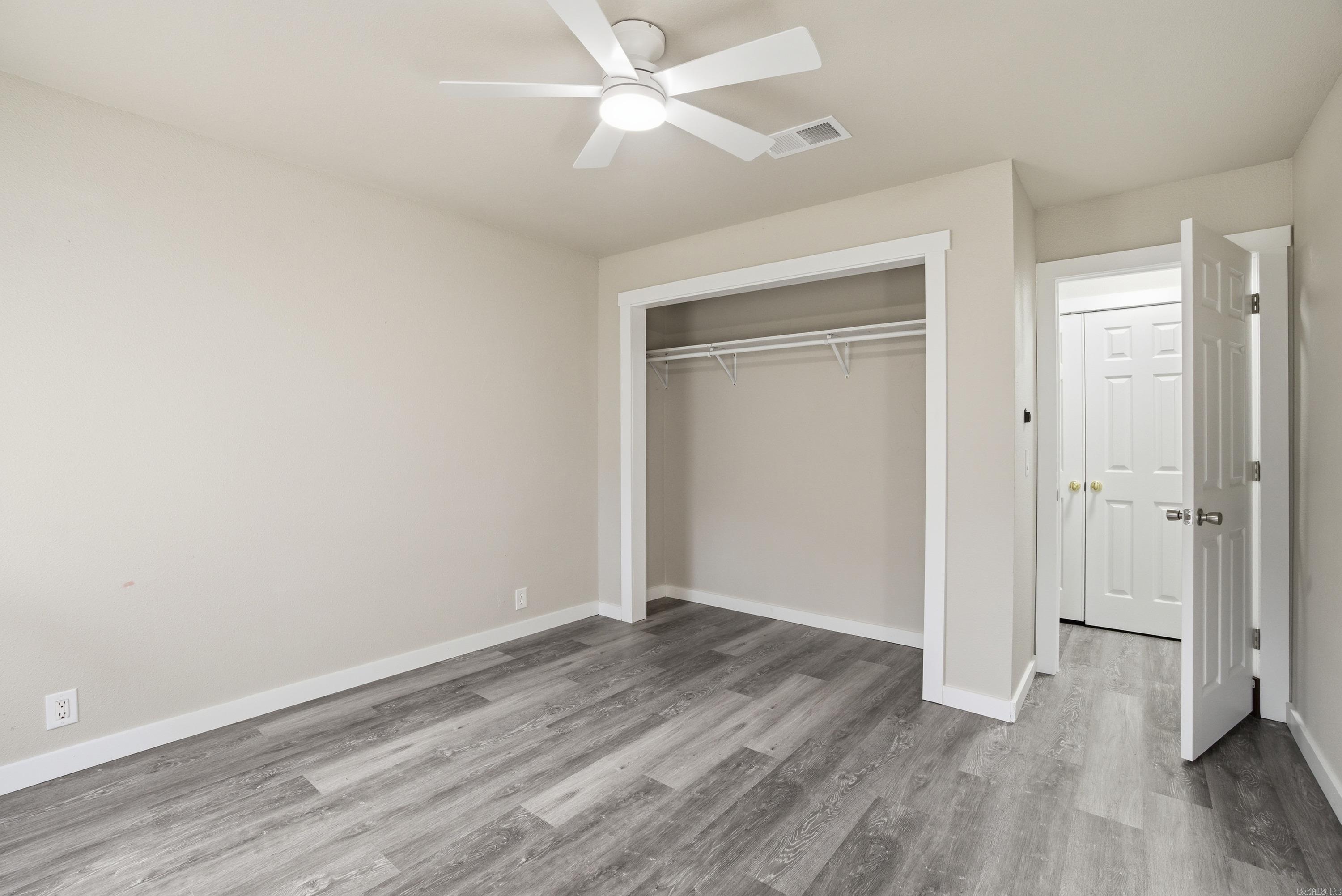 VALENCIA COURTS - Residential