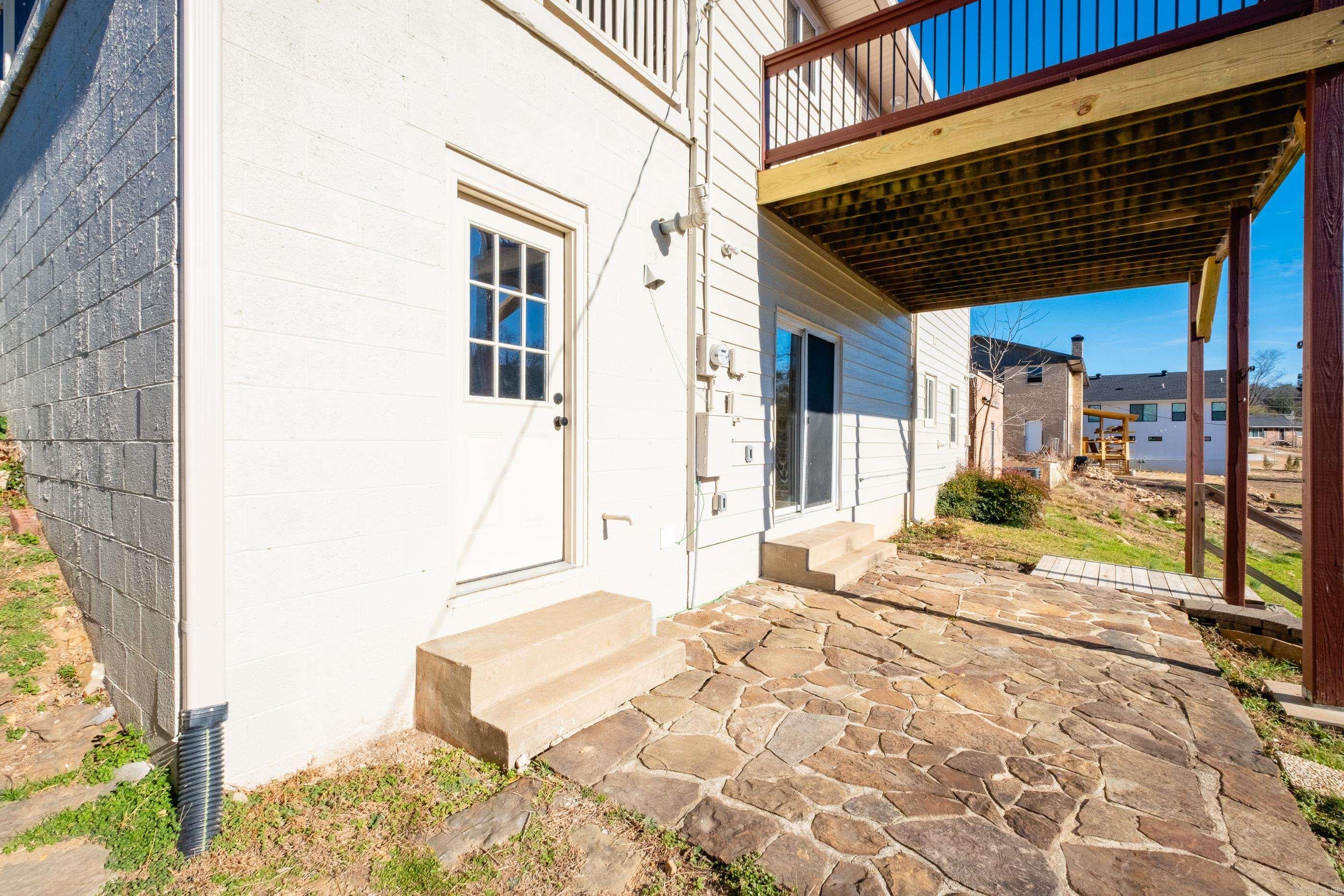 KINGWOOD PLACE - Residential