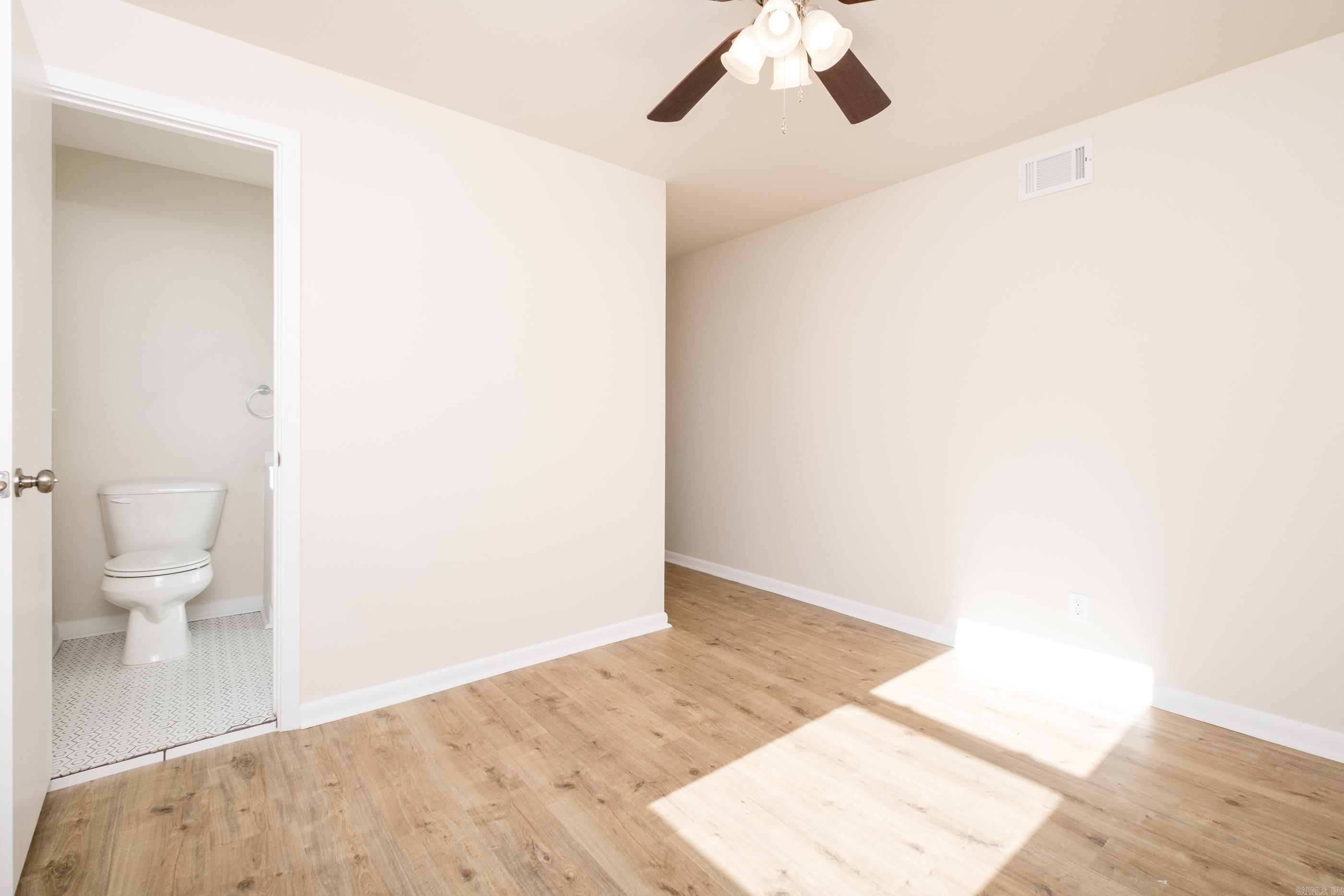 KINGWOOD PLACE - Residential