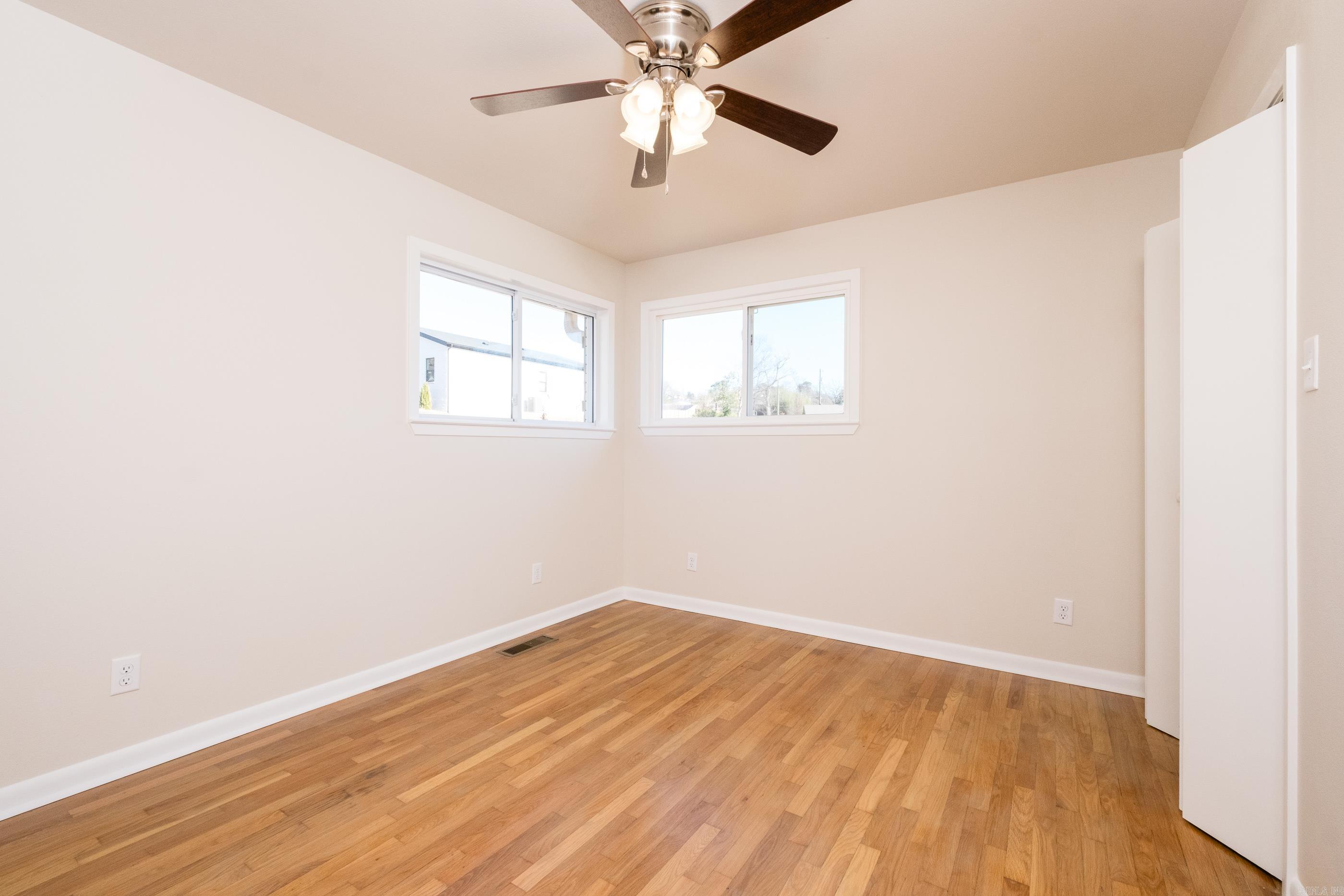 KINGWOOD PLACE - Residential