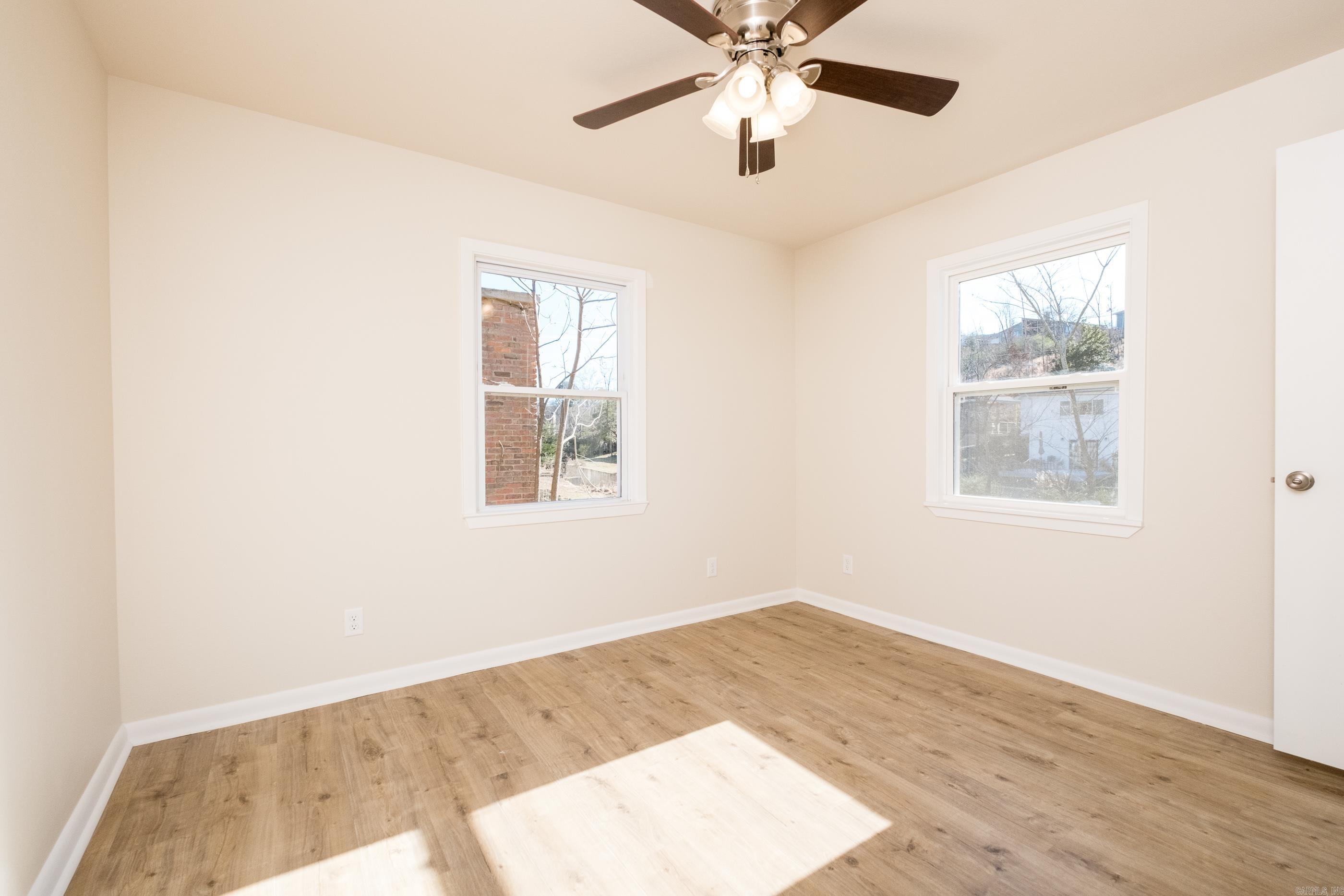 KINGWOOD PLACE - Residential