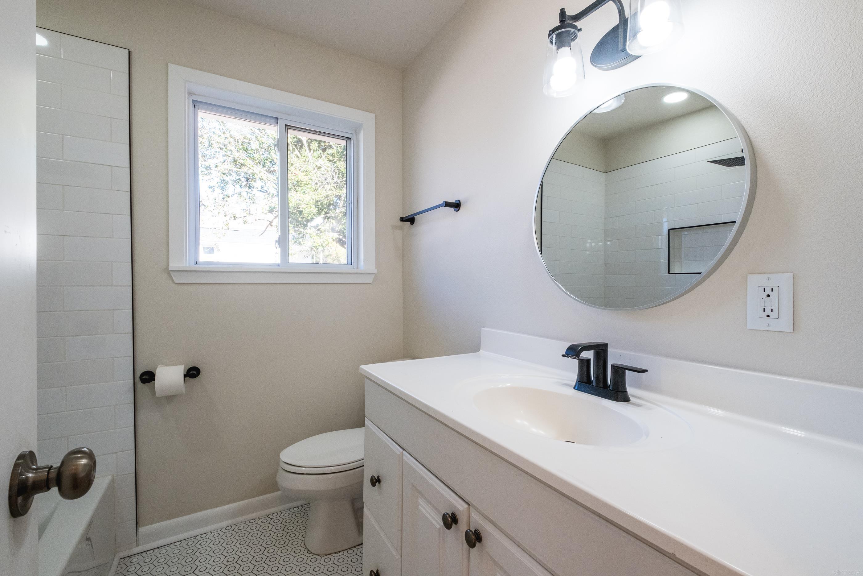 KINGWOOD PLACE - Residential