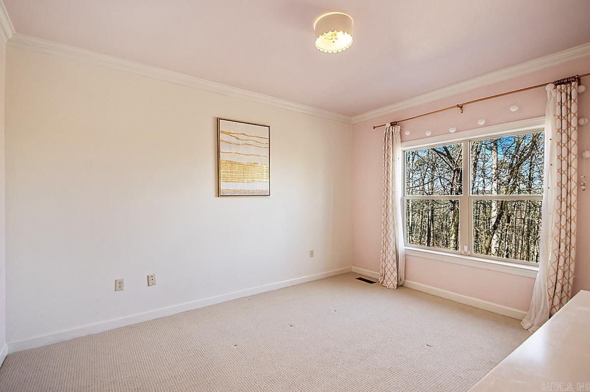 WOODLANDS EDGE - Residential