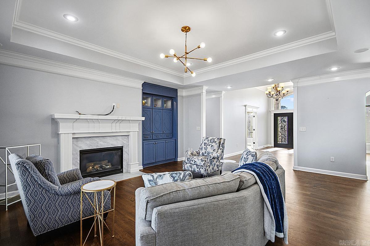 WOODLANDS EDGE - Residential