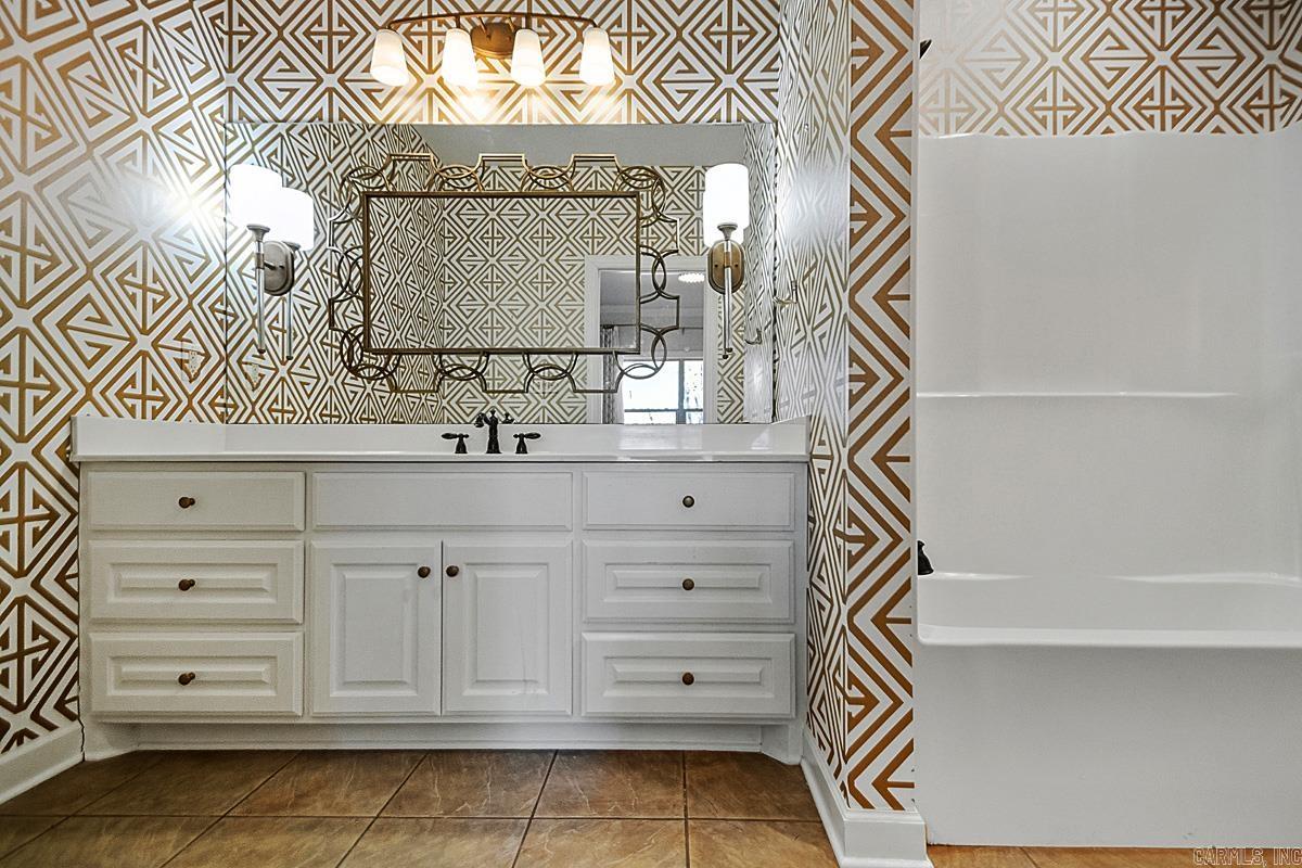 WOODLANDS EDGE - Residential