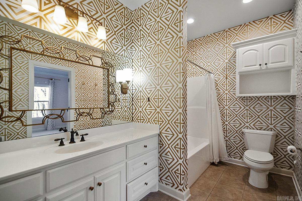 WOODLANDS EDGE - Residential