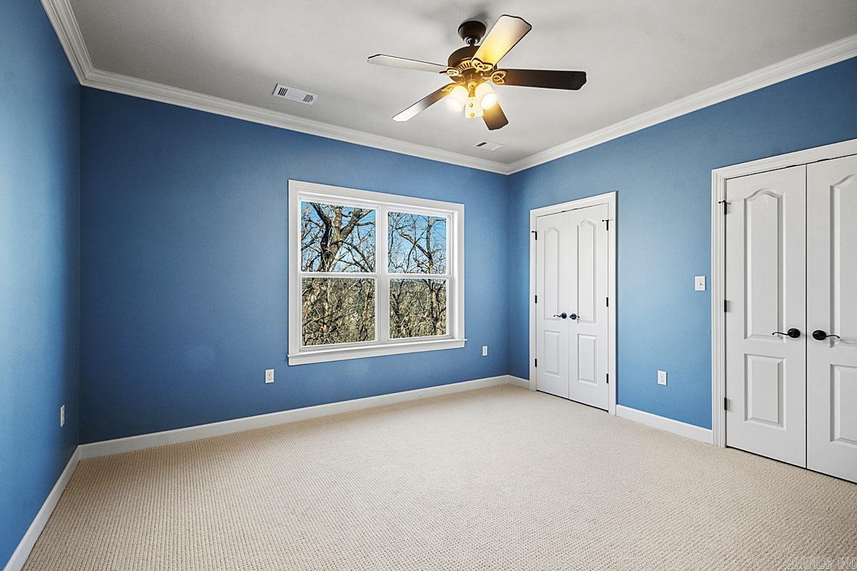 WOODLANDS EDGE - Residential