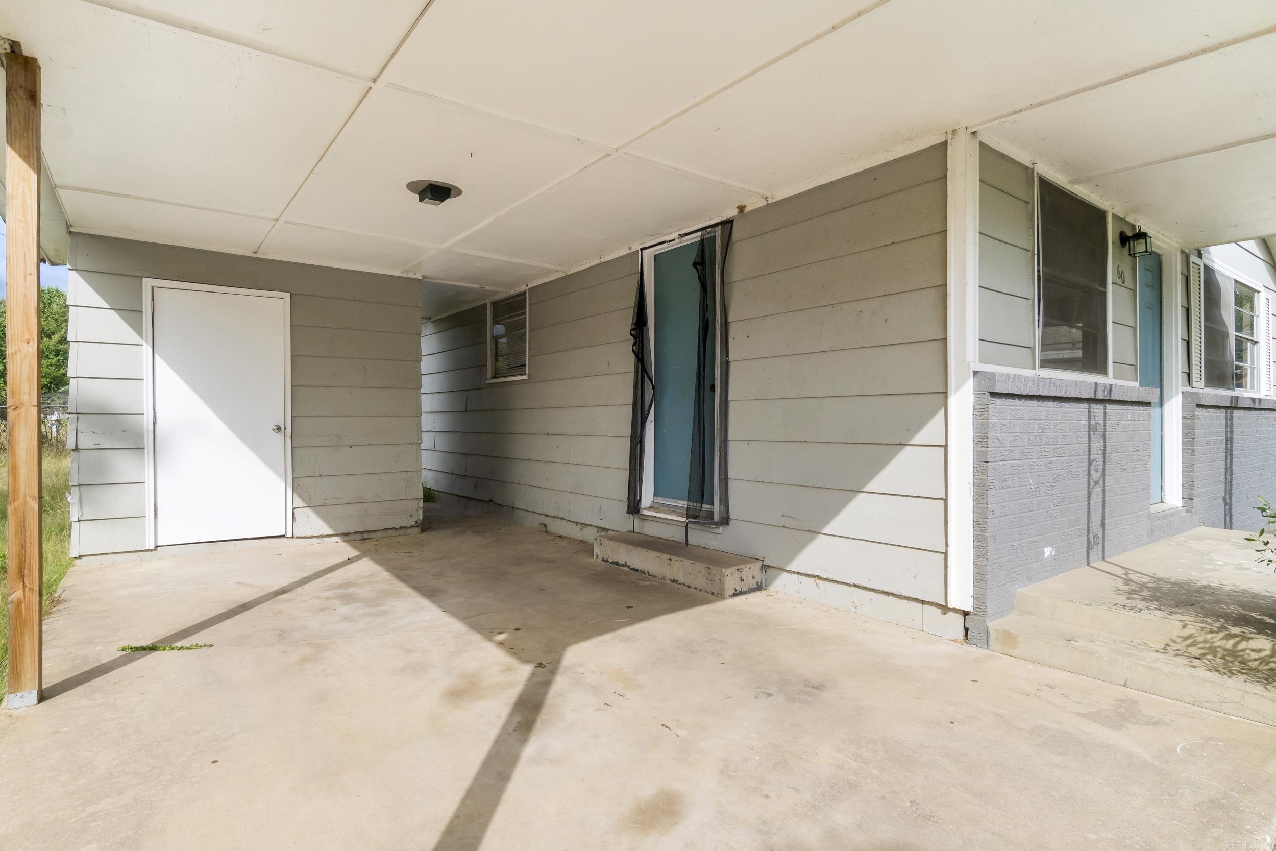 GLENOAKS - Residential