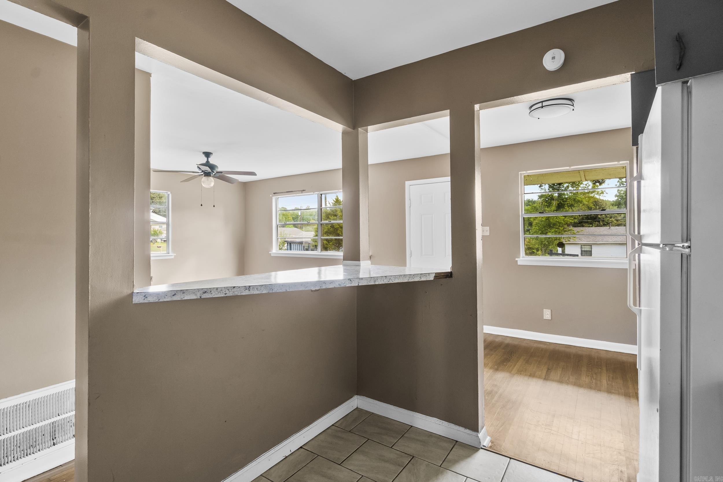 GLENOAKS - Residential