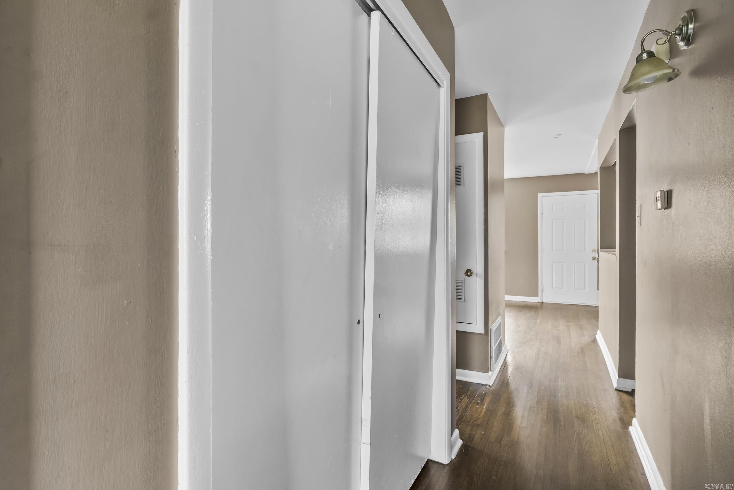 GLENOAKS - Residential