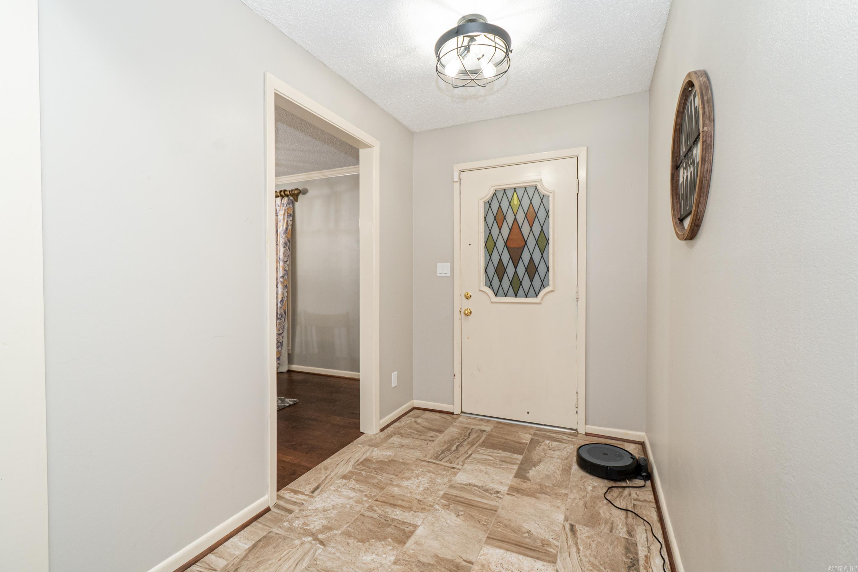 WOODLAND HILLS - Residential