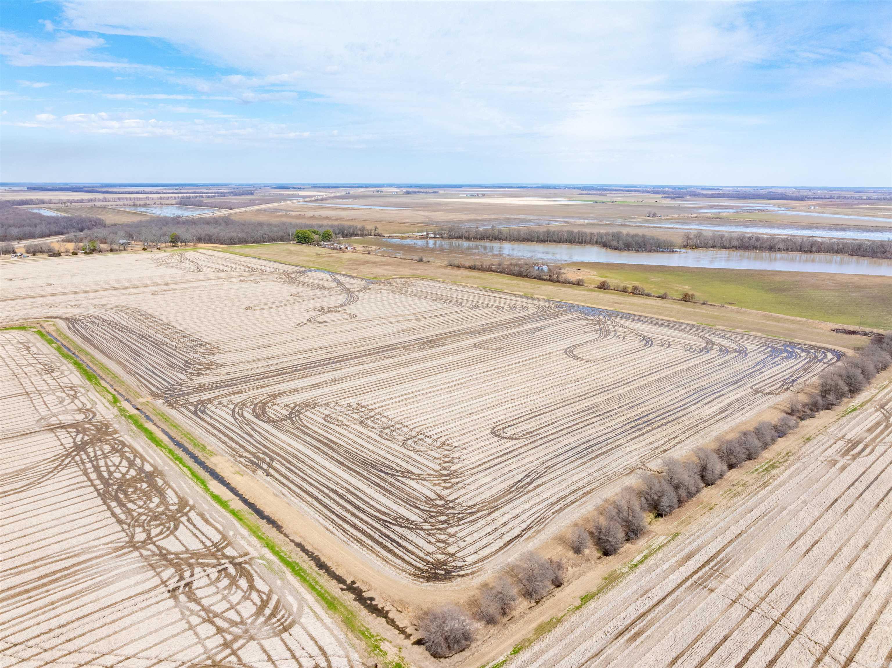 Metes & Bounds - Farm