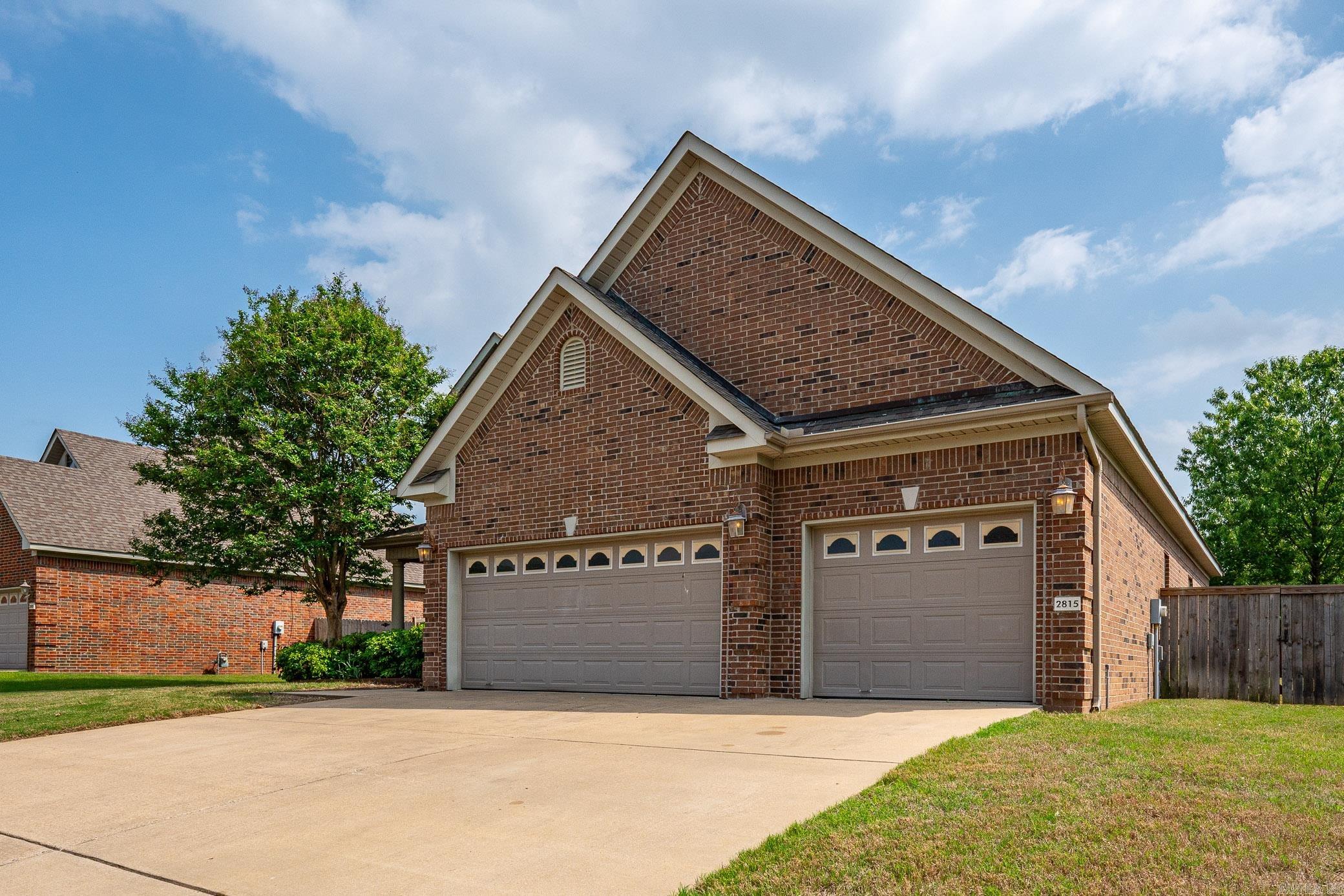 SOUTHWIND - Residential