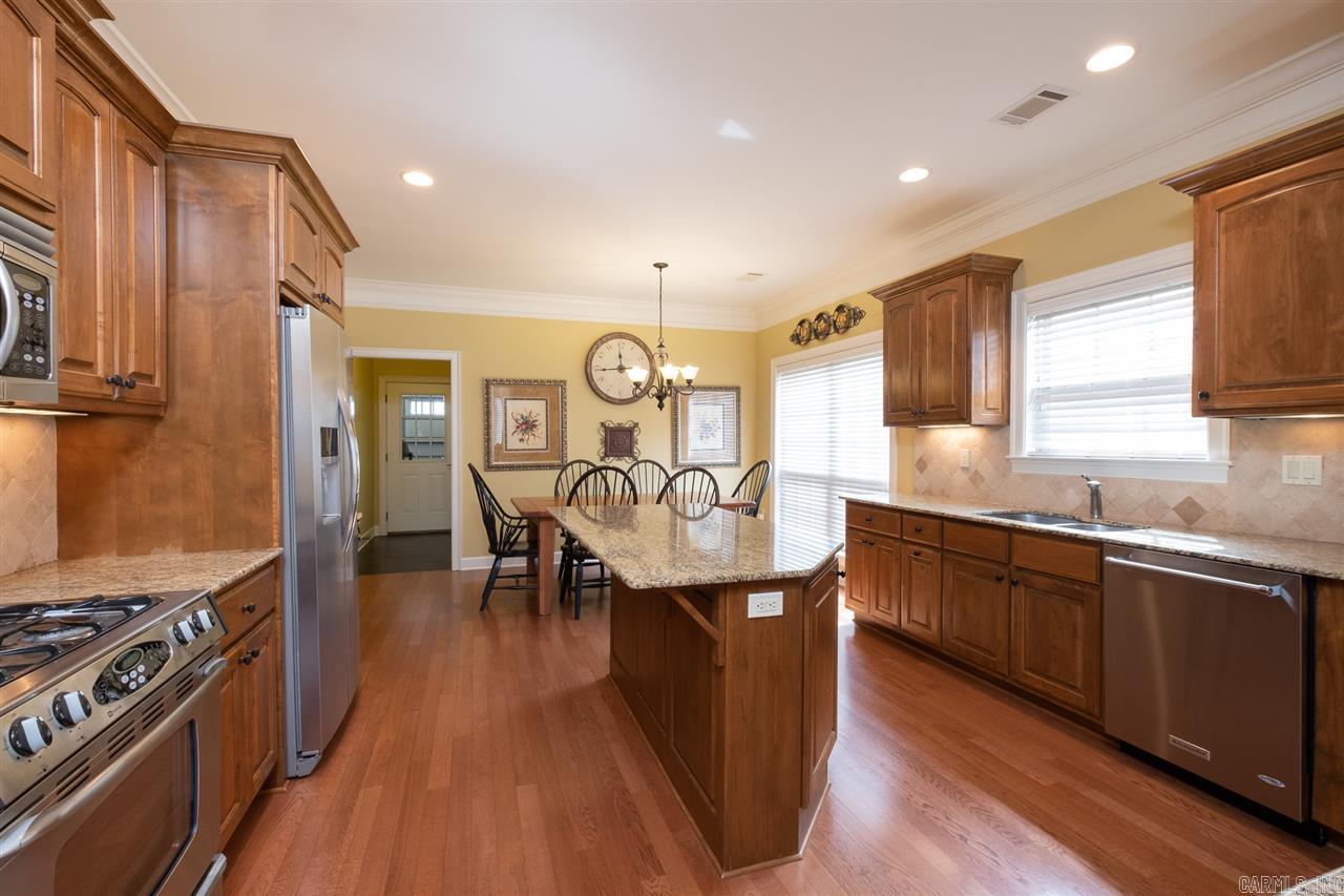 THE VILLAGES OF WELLINGTON - Residential