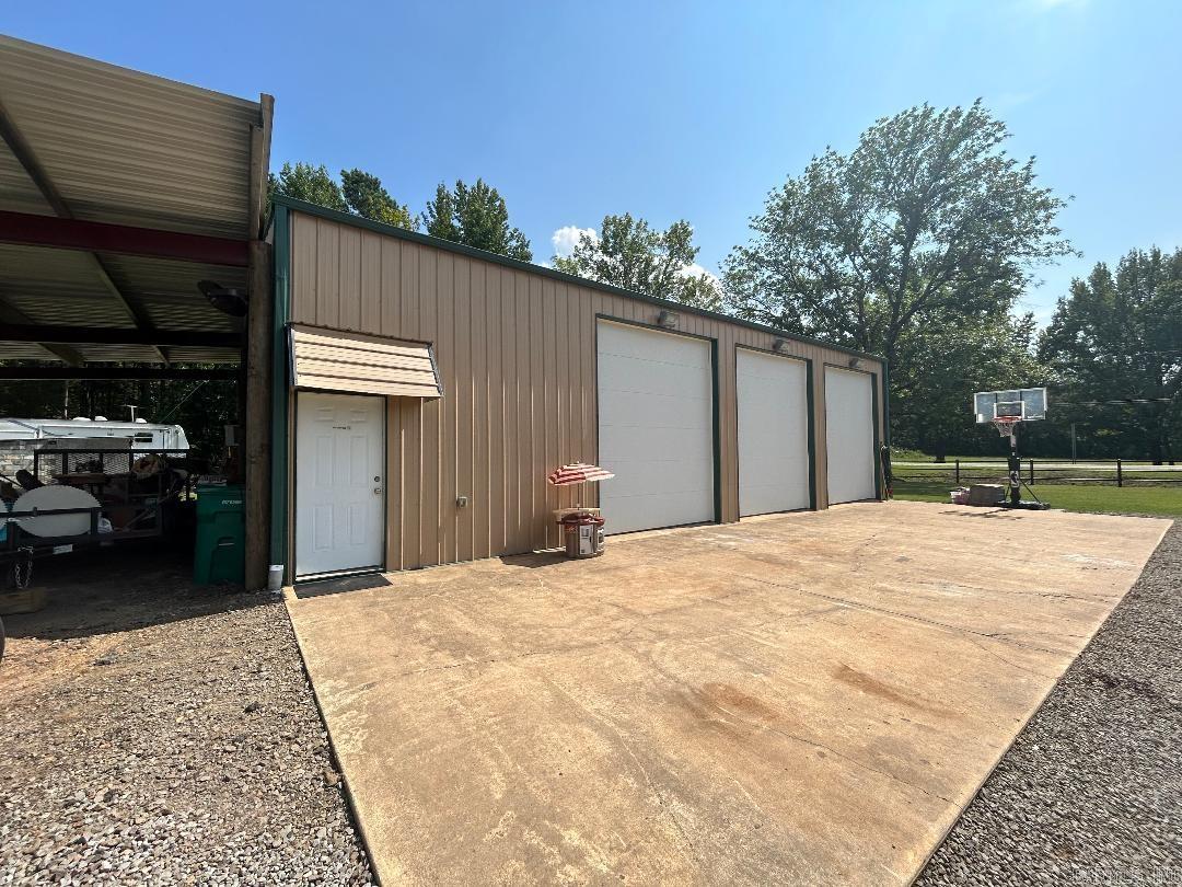 Metes & Bounds - Residential