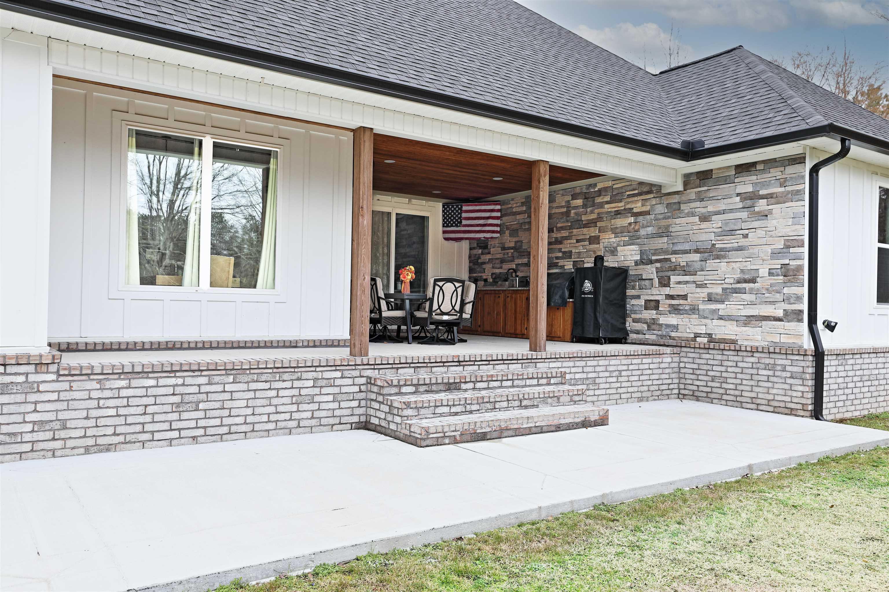 Shannon Oaks - Residential