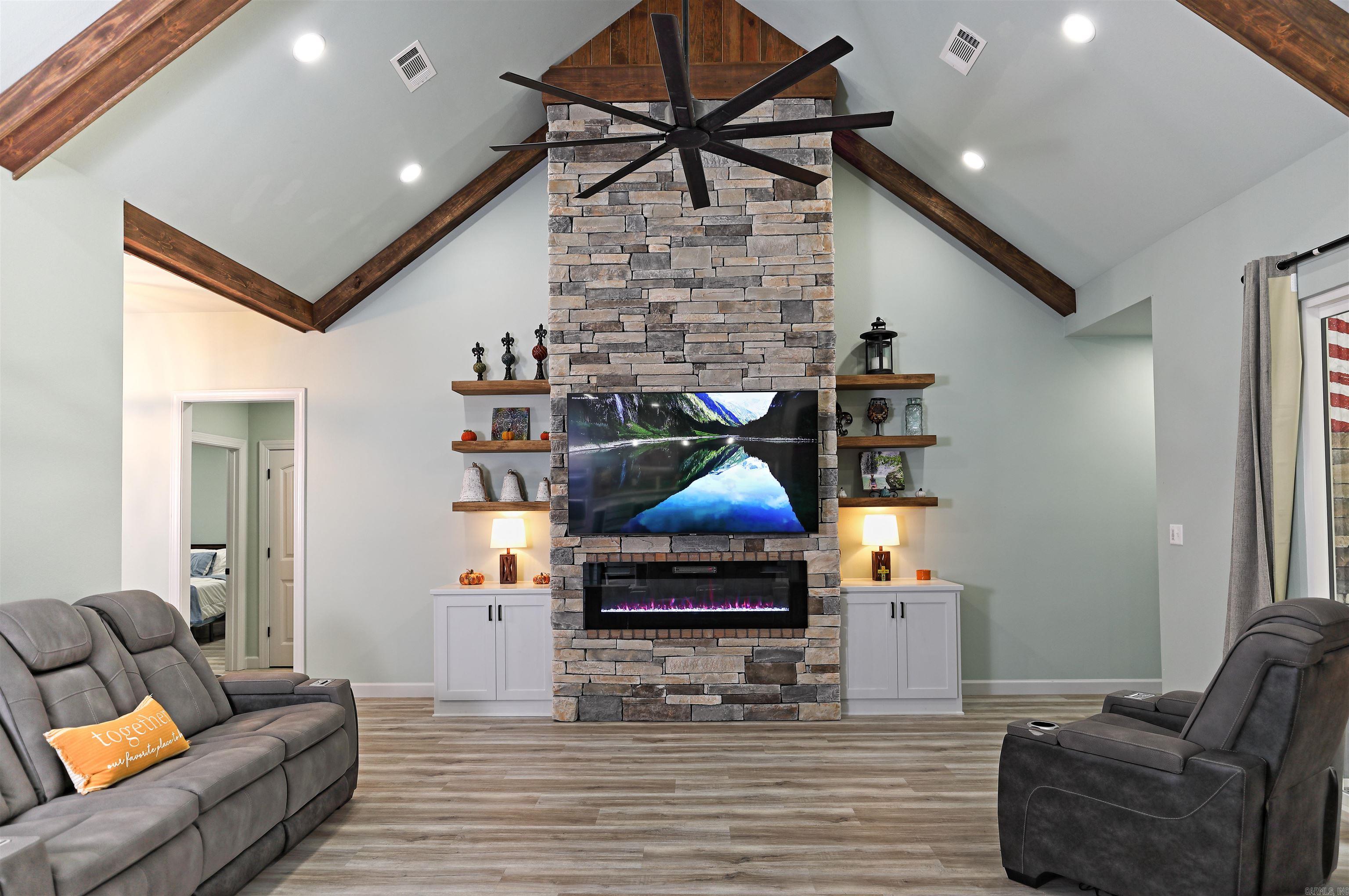 Shannon Oaks - Residential