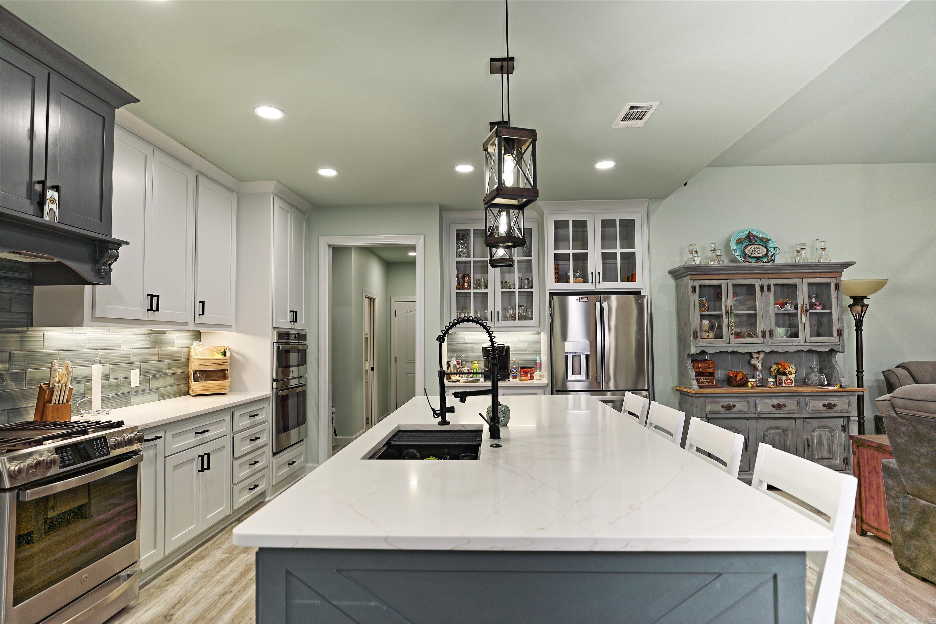 Shannon Oaks - Residential