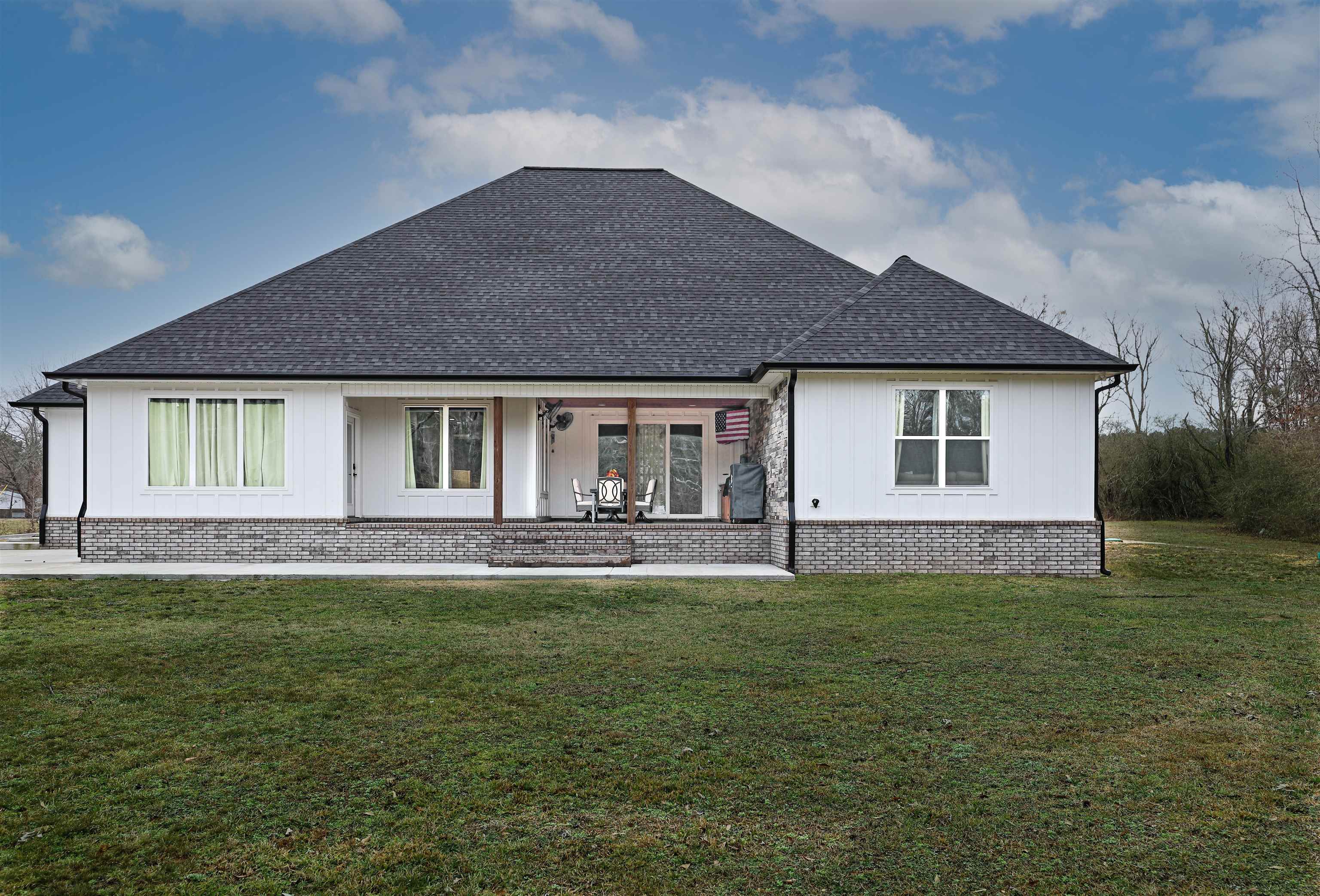 Shannon Oaks - Residential