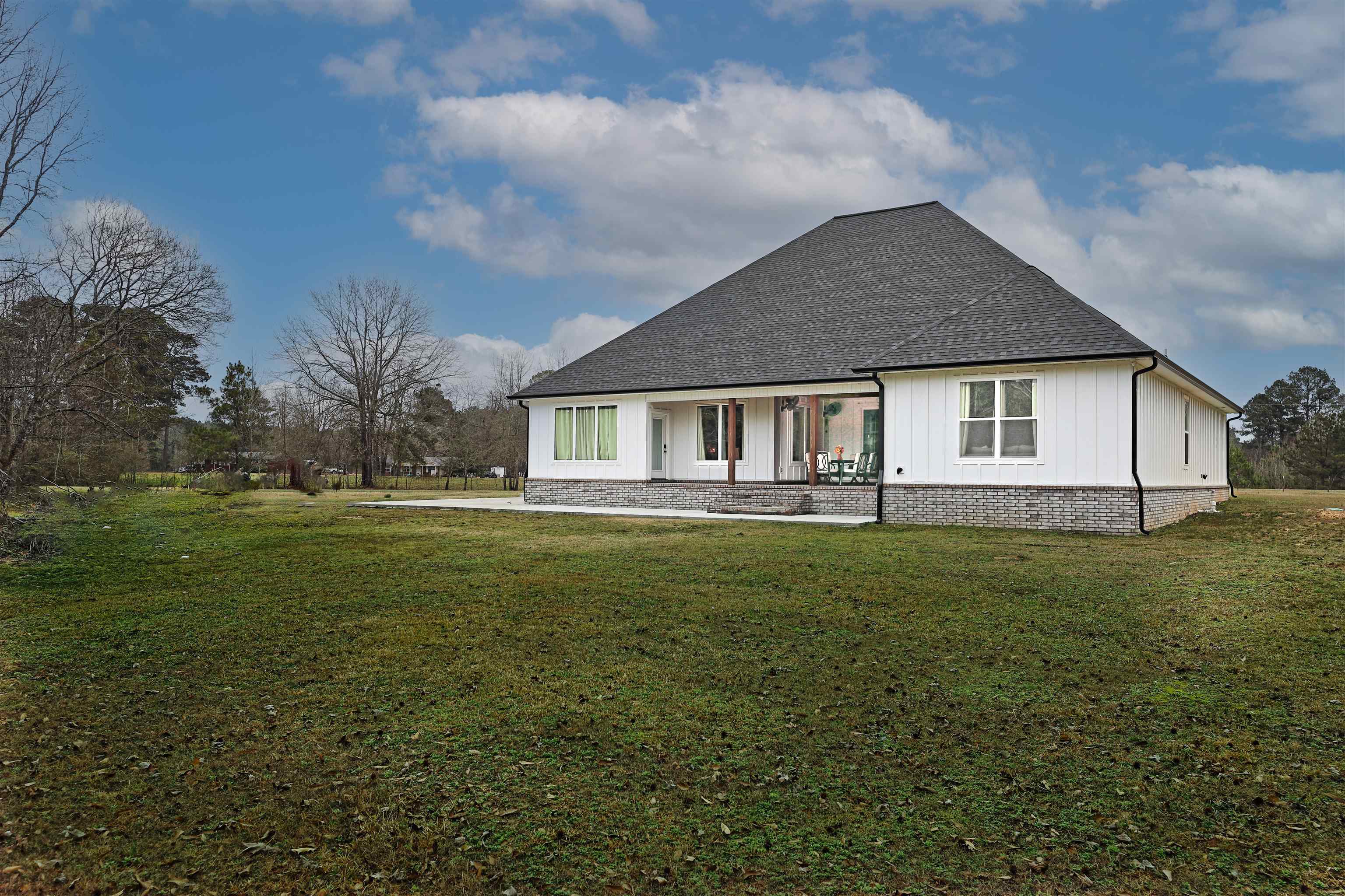 Shannon Oaks - Residential